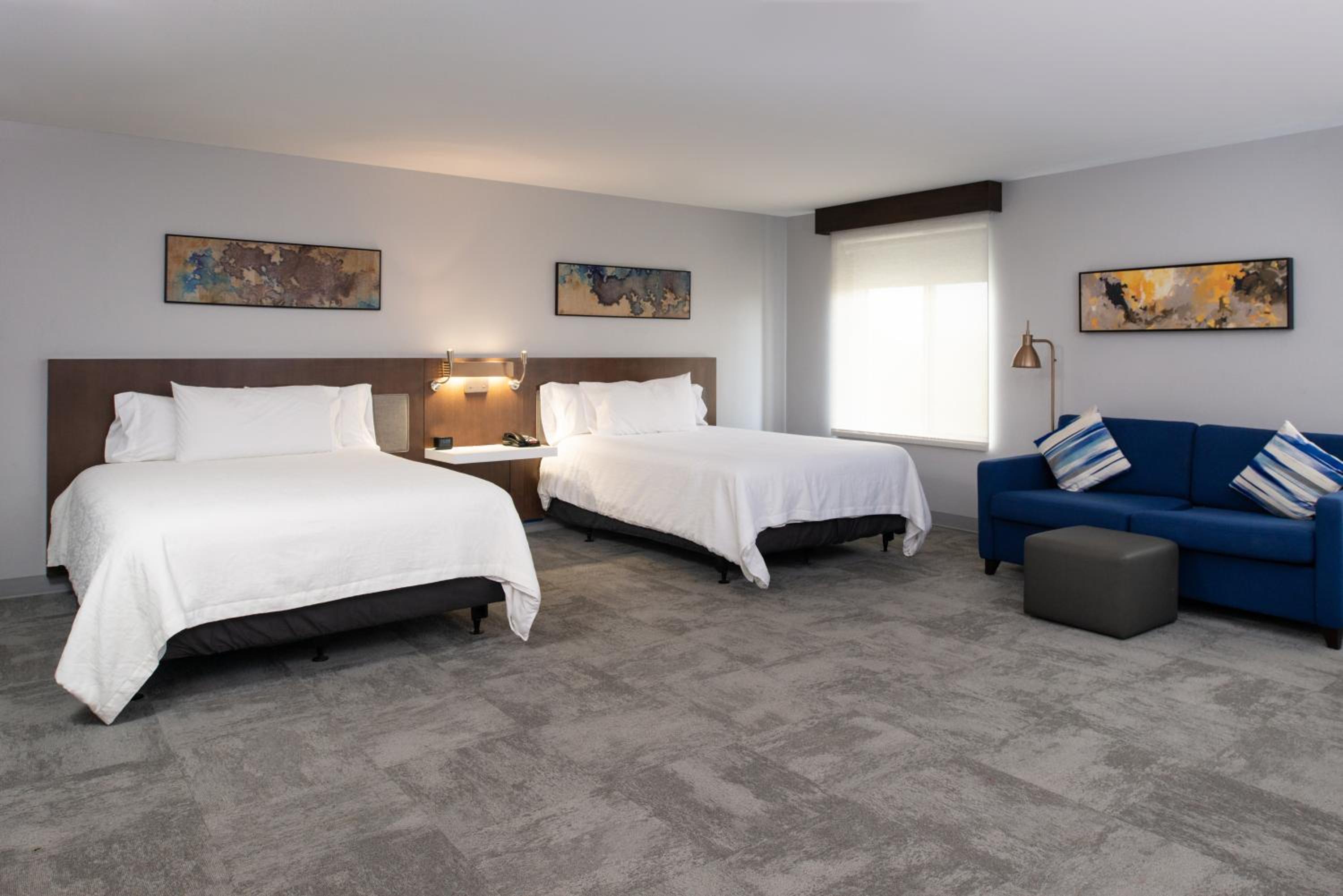 Queen Room with Two Queen Beds - Photo 1