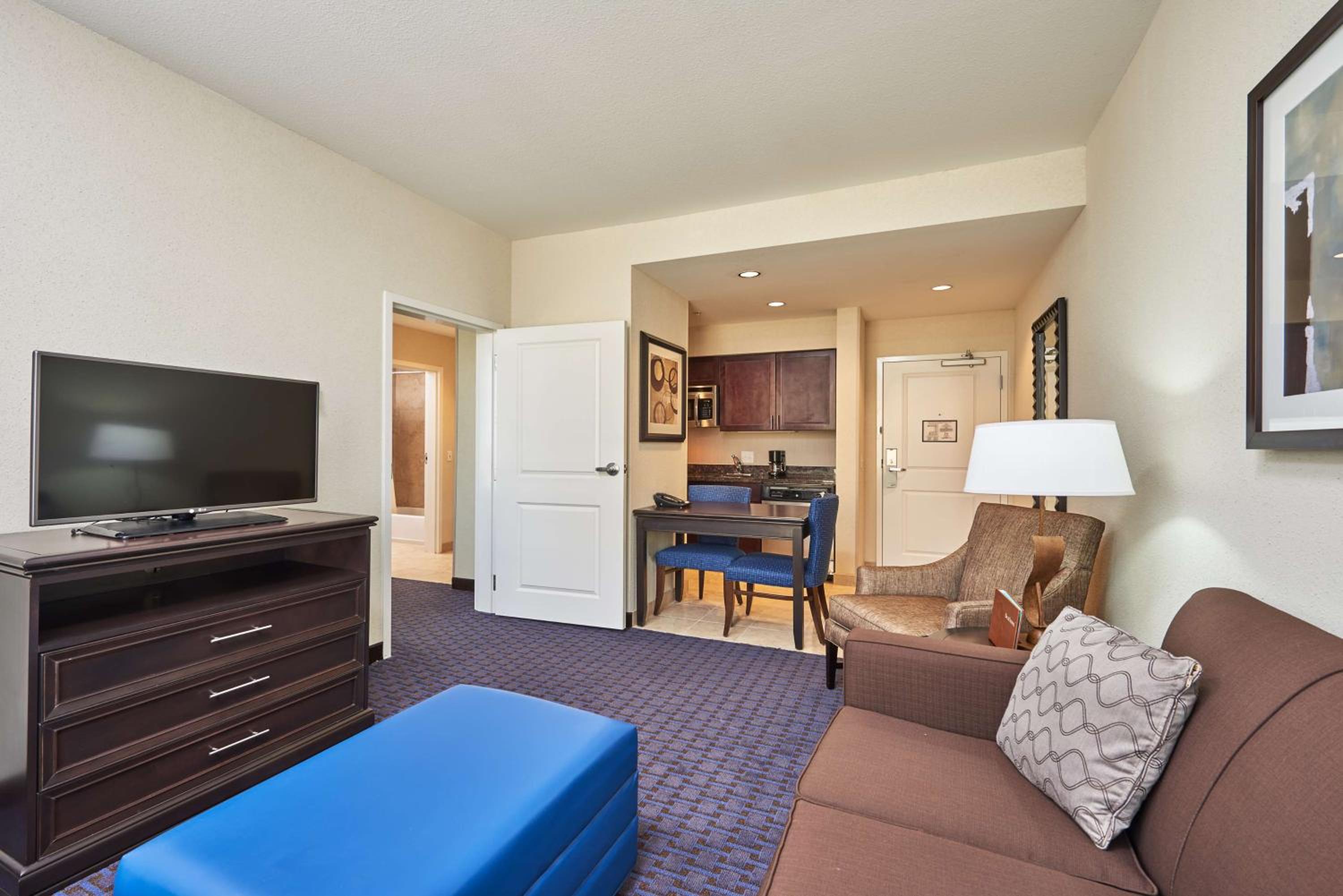 King Suite - Hearing Access/Non-Smoking