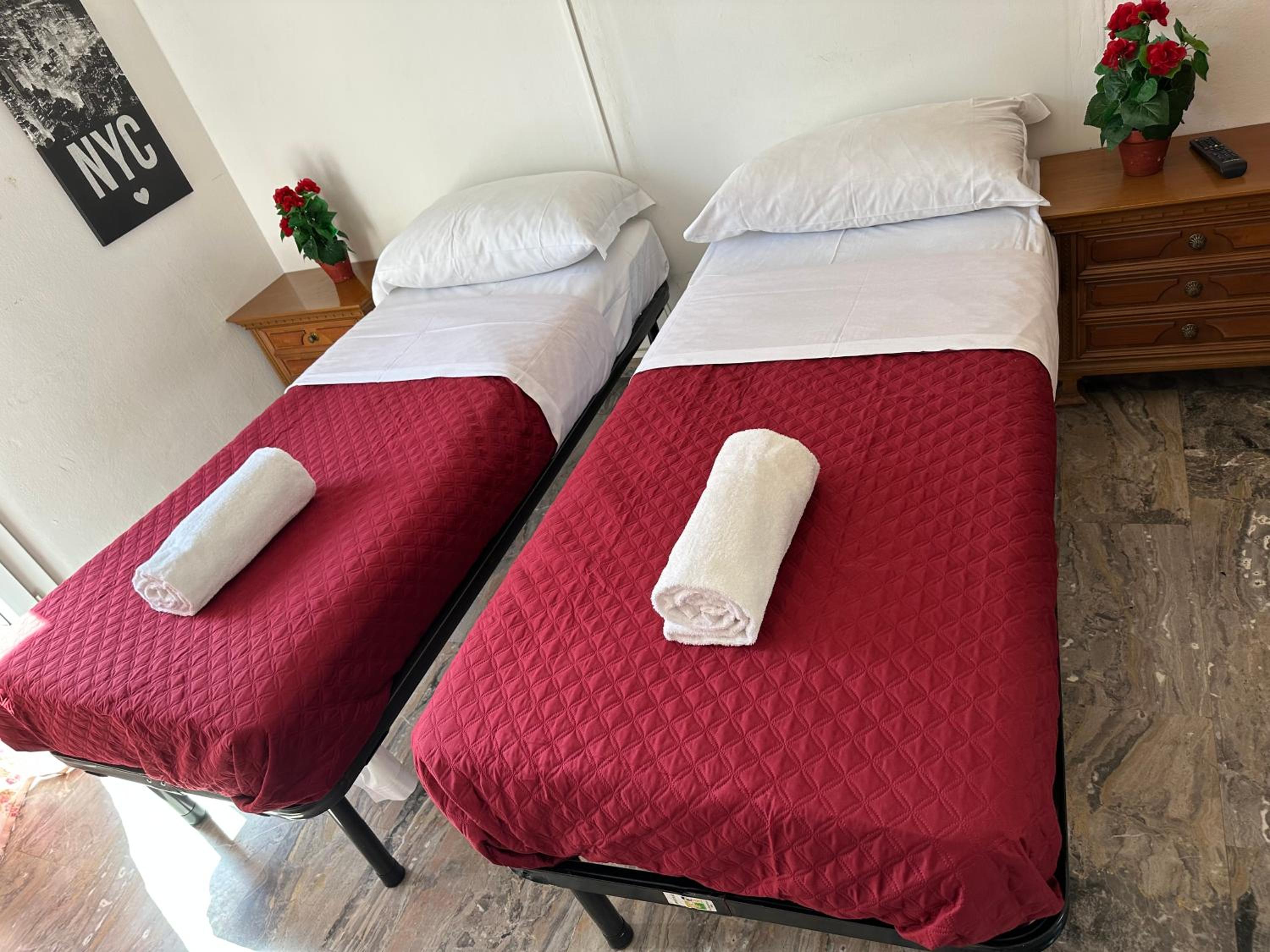 Double Or Twin Room With Shared Bathroom photo 3