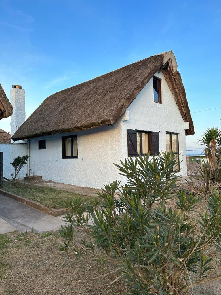 Two-Bedroom House photo 3