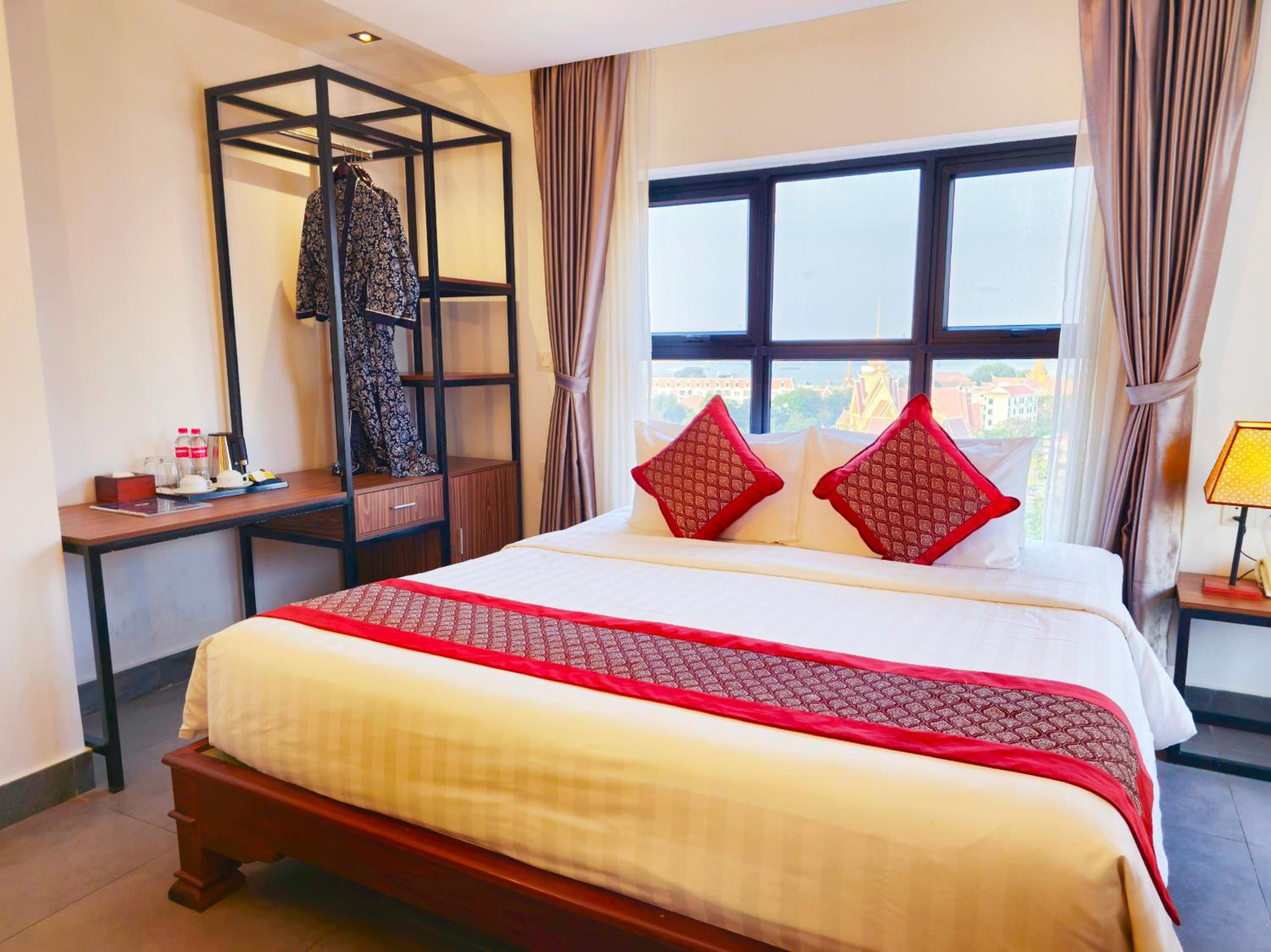 Deluxe Double Room - Photo 5