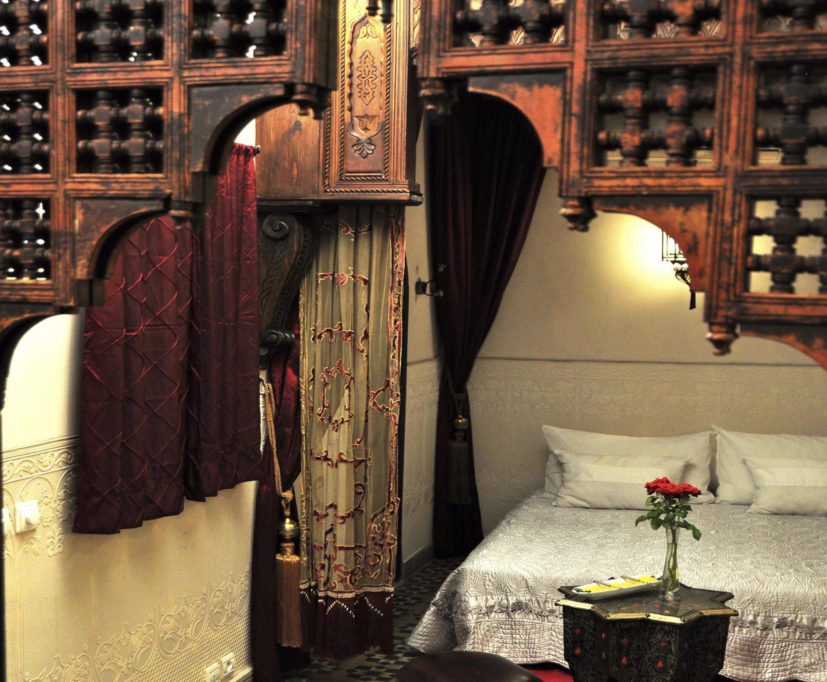 Alhambra Standard Double Room