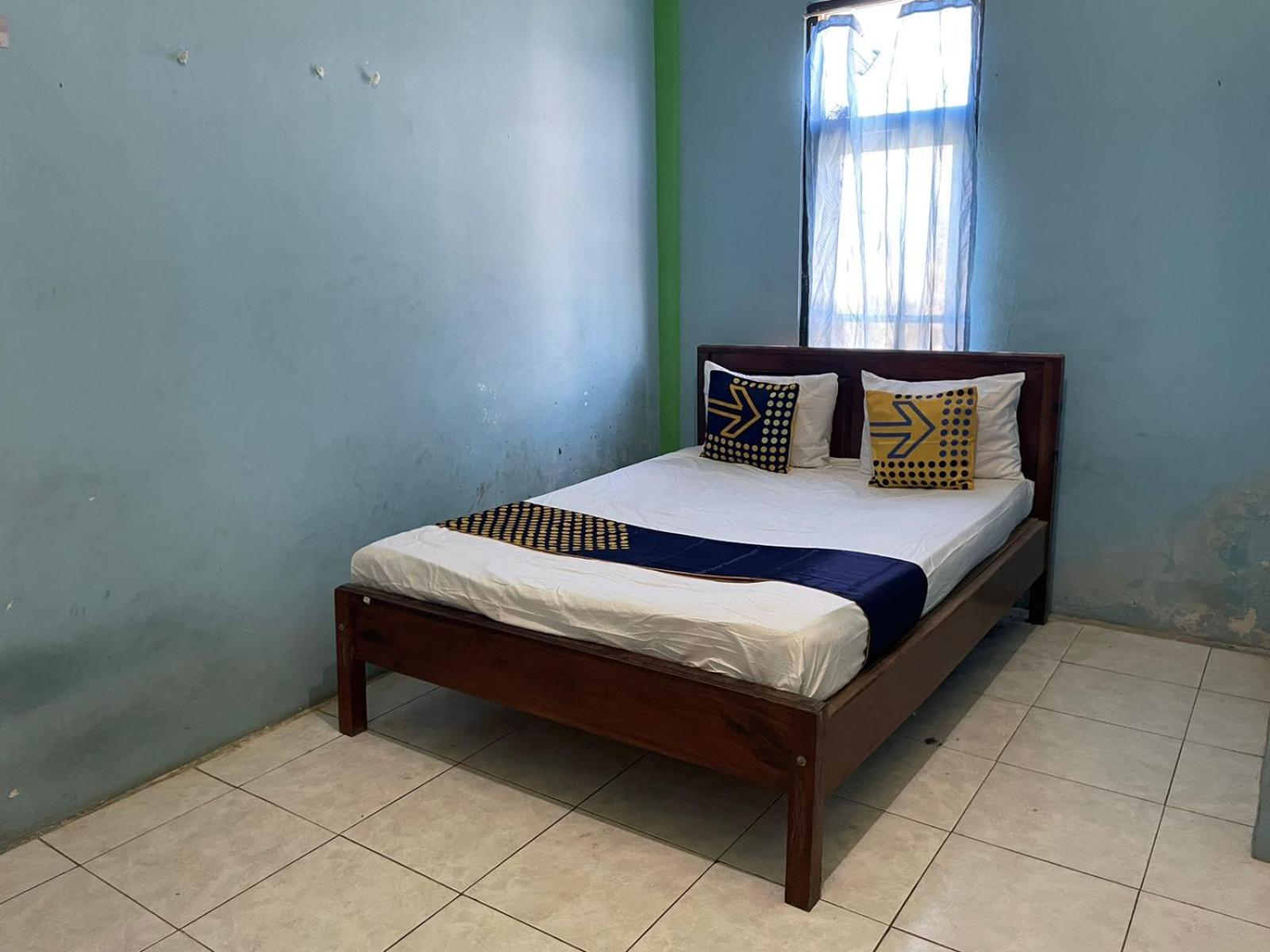 Budget Double Room photo 1