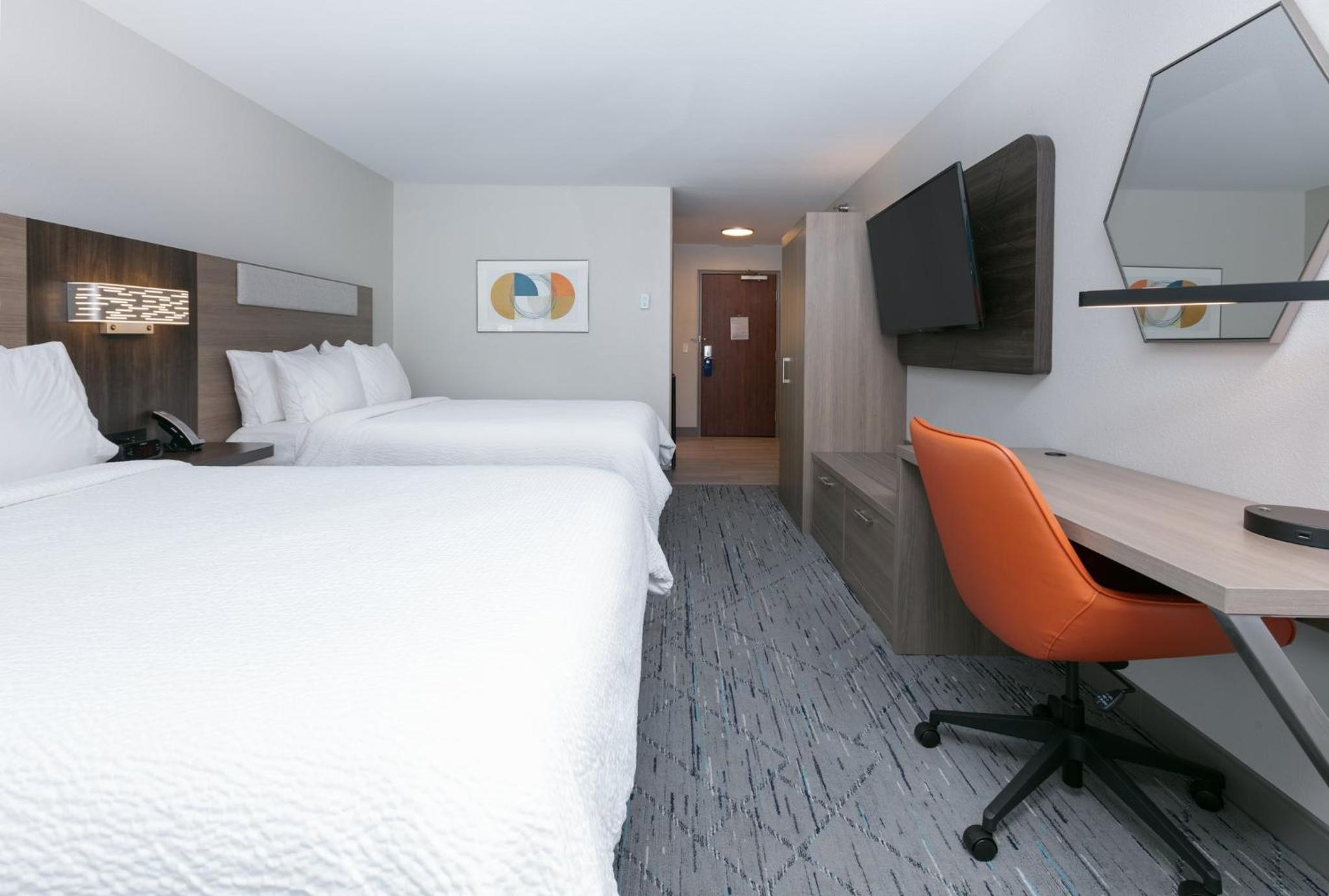 Room with Two Beds - Hearing Accessible - Non-Smoking