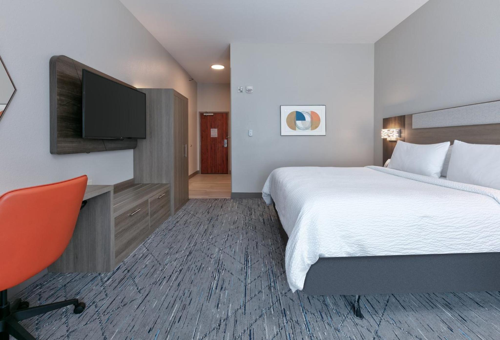 Holiday Inn Express Hotel & Suites Shakopee by IHG