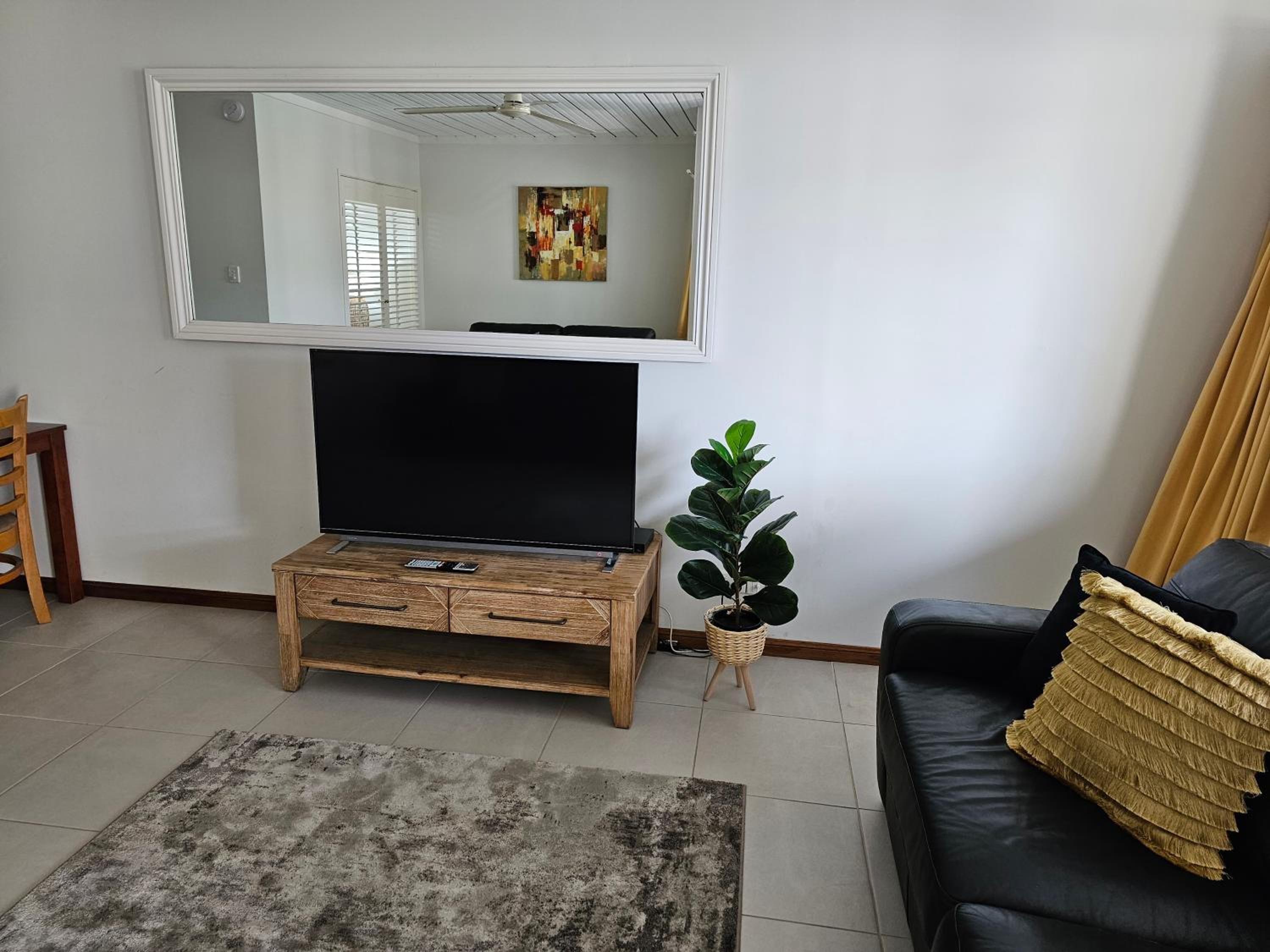 One-Bedroom Apartment with Ocean View - Photo 34
