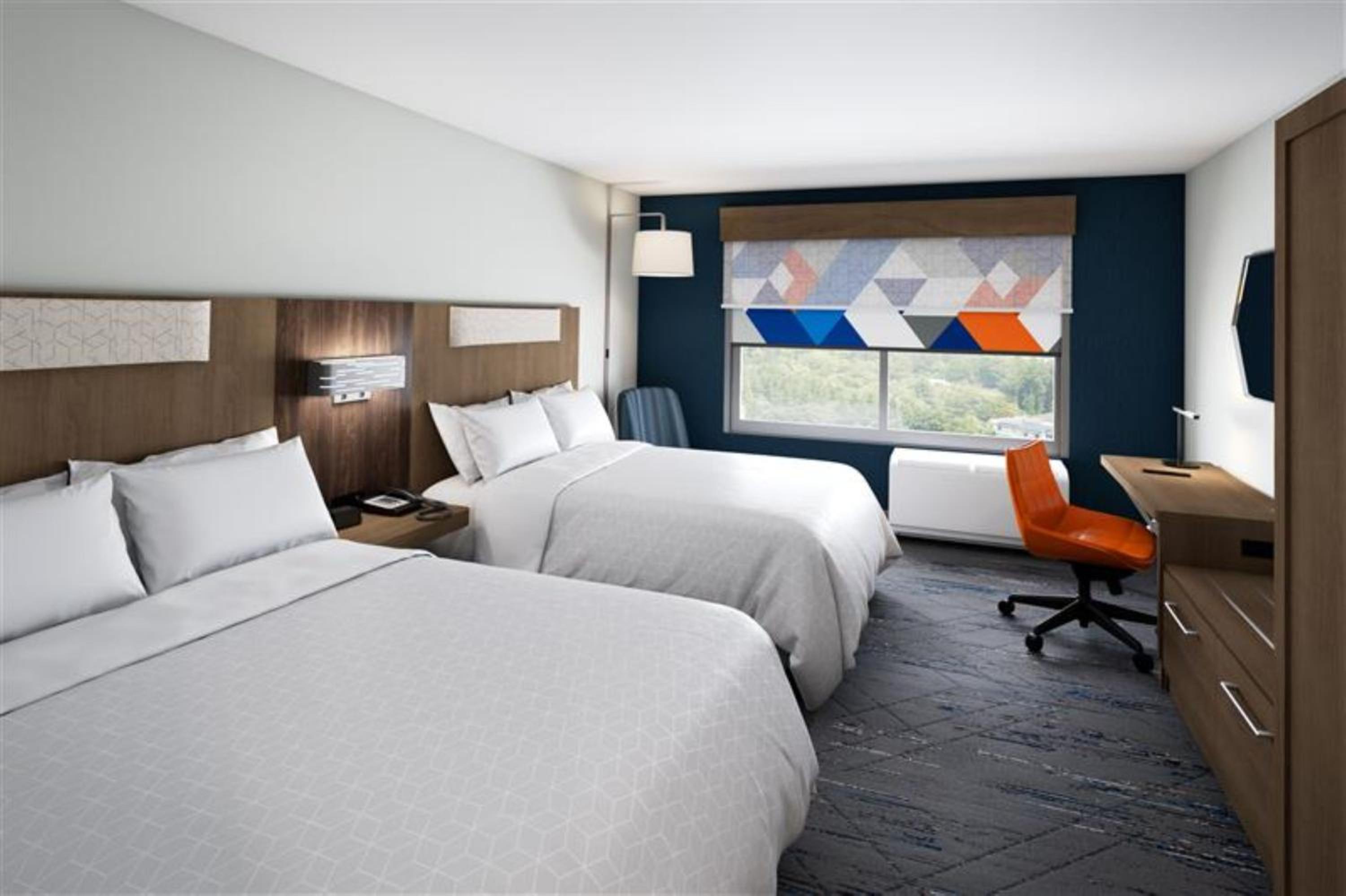 Quality Inn & Suites Dixon near I-88