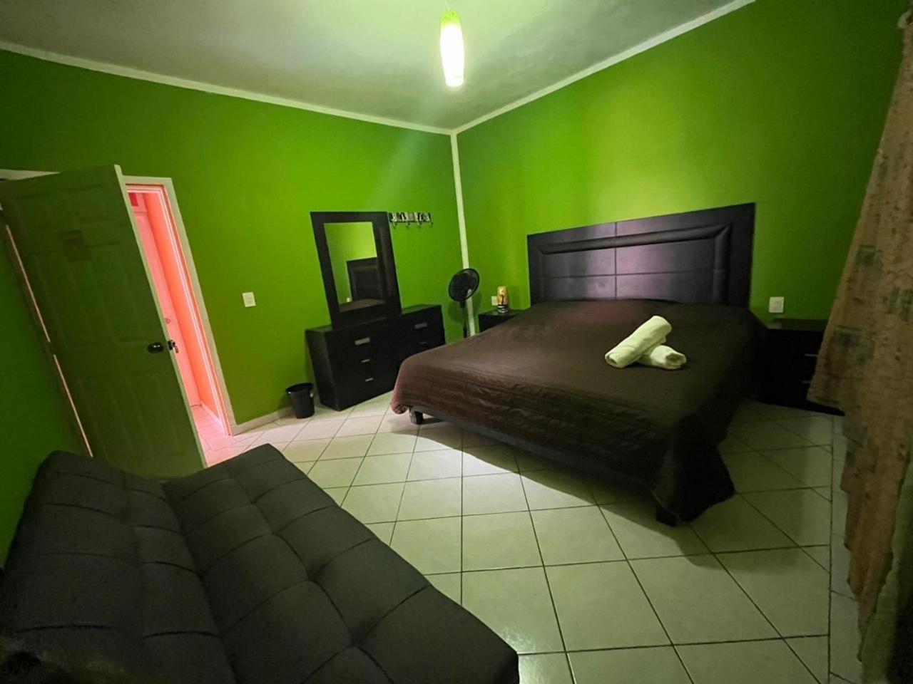 Double Room - Photo 20
