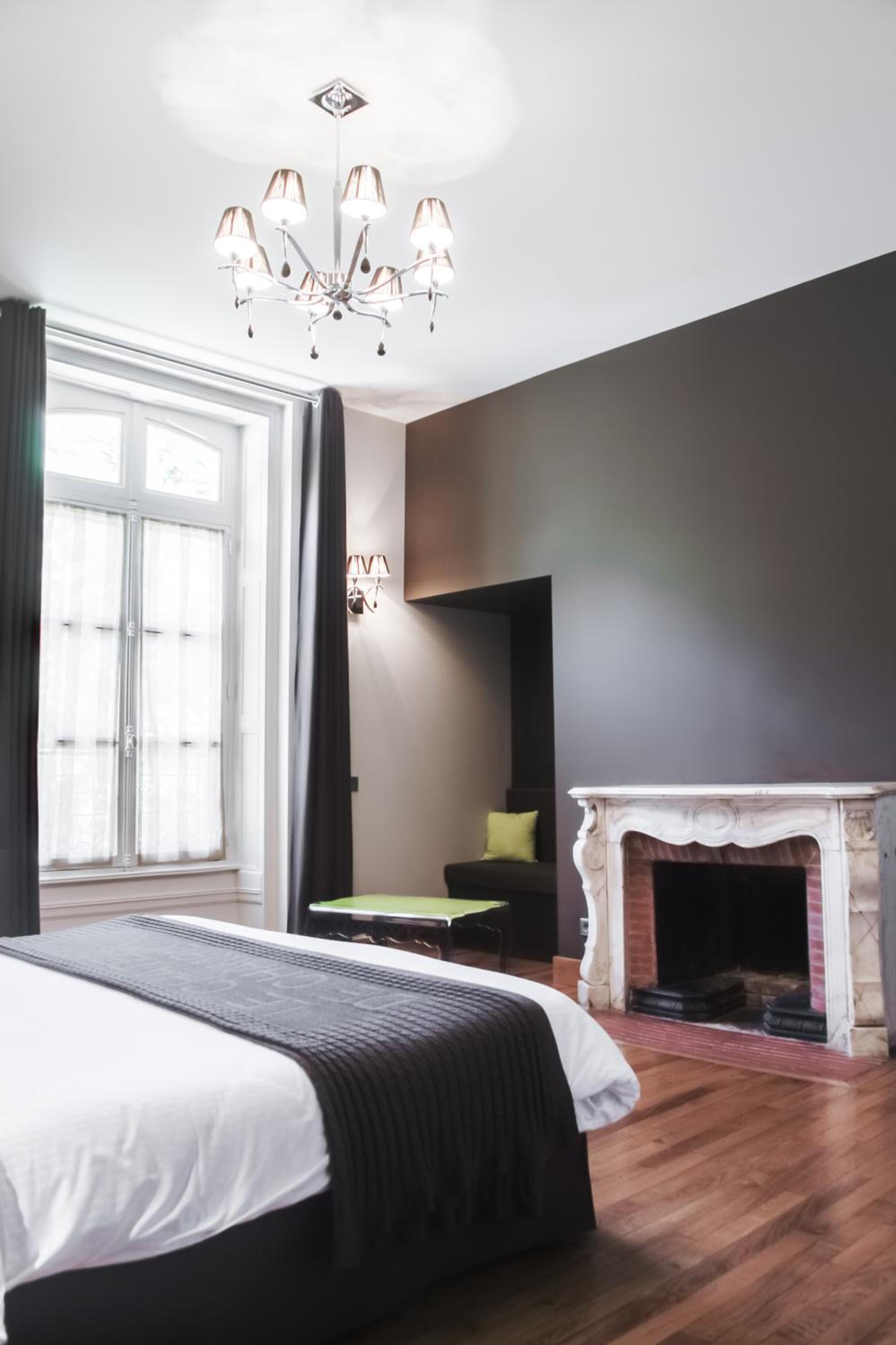Elegant Double Room photo 2