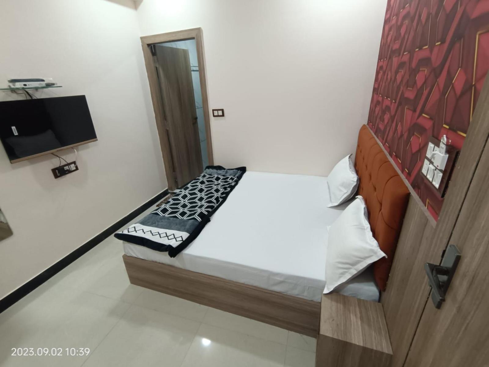 Deluxe Double Room photo 3