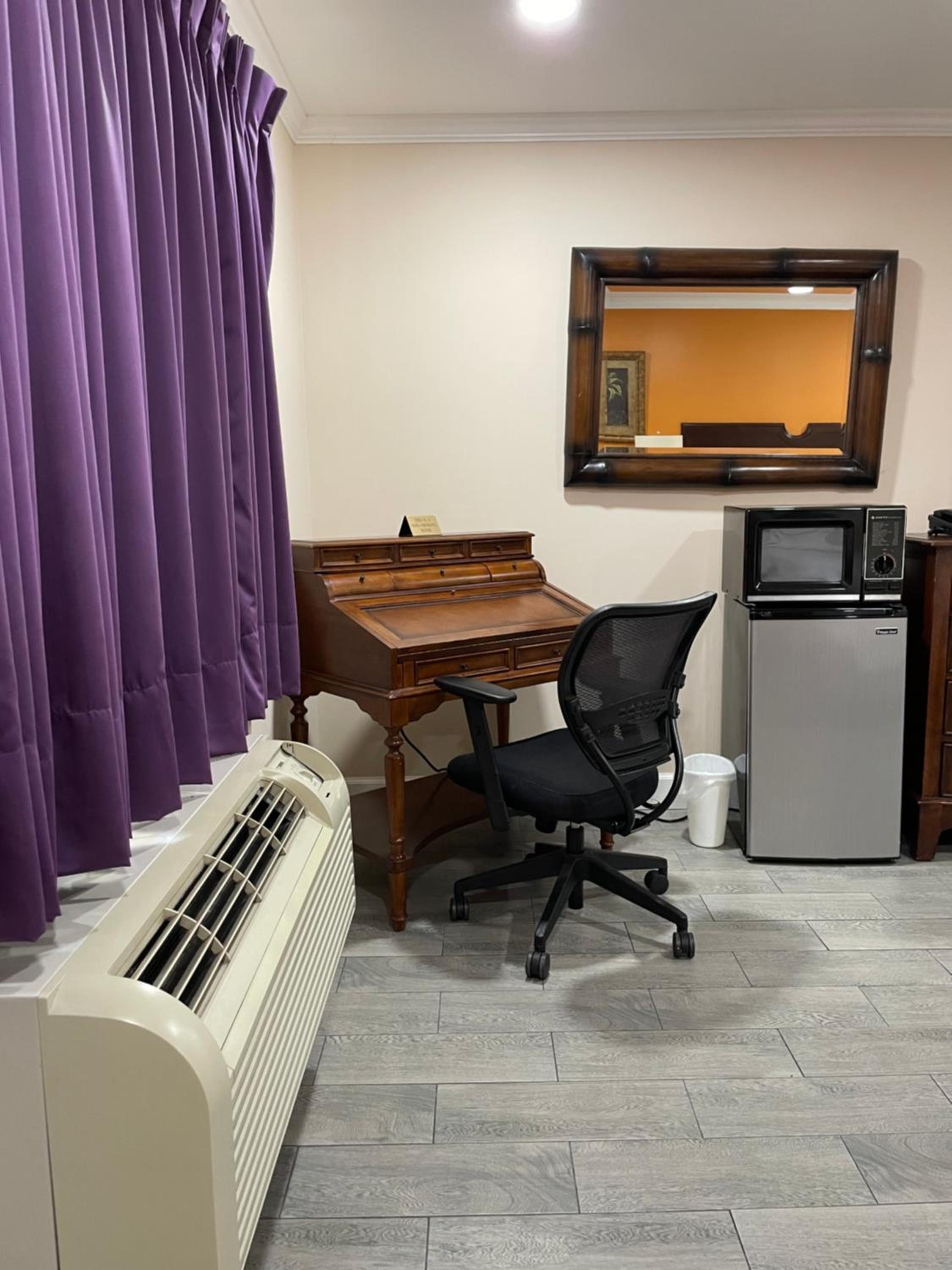 King Studio Suite - Non-Smoking - Photo 6