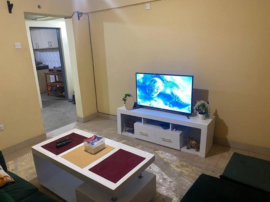 Two-Bedroom Apartment photo 2