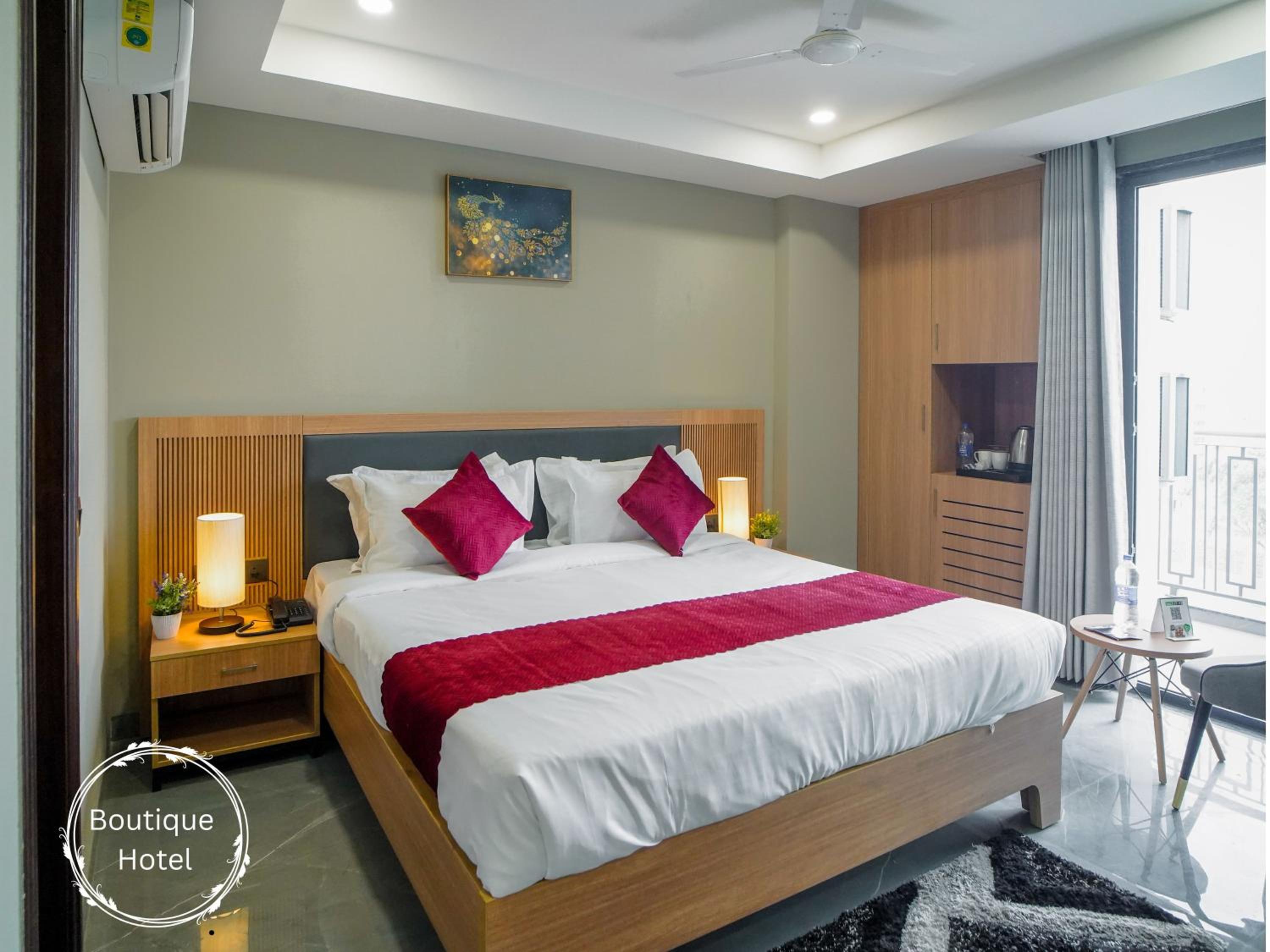 Superior Room with City View