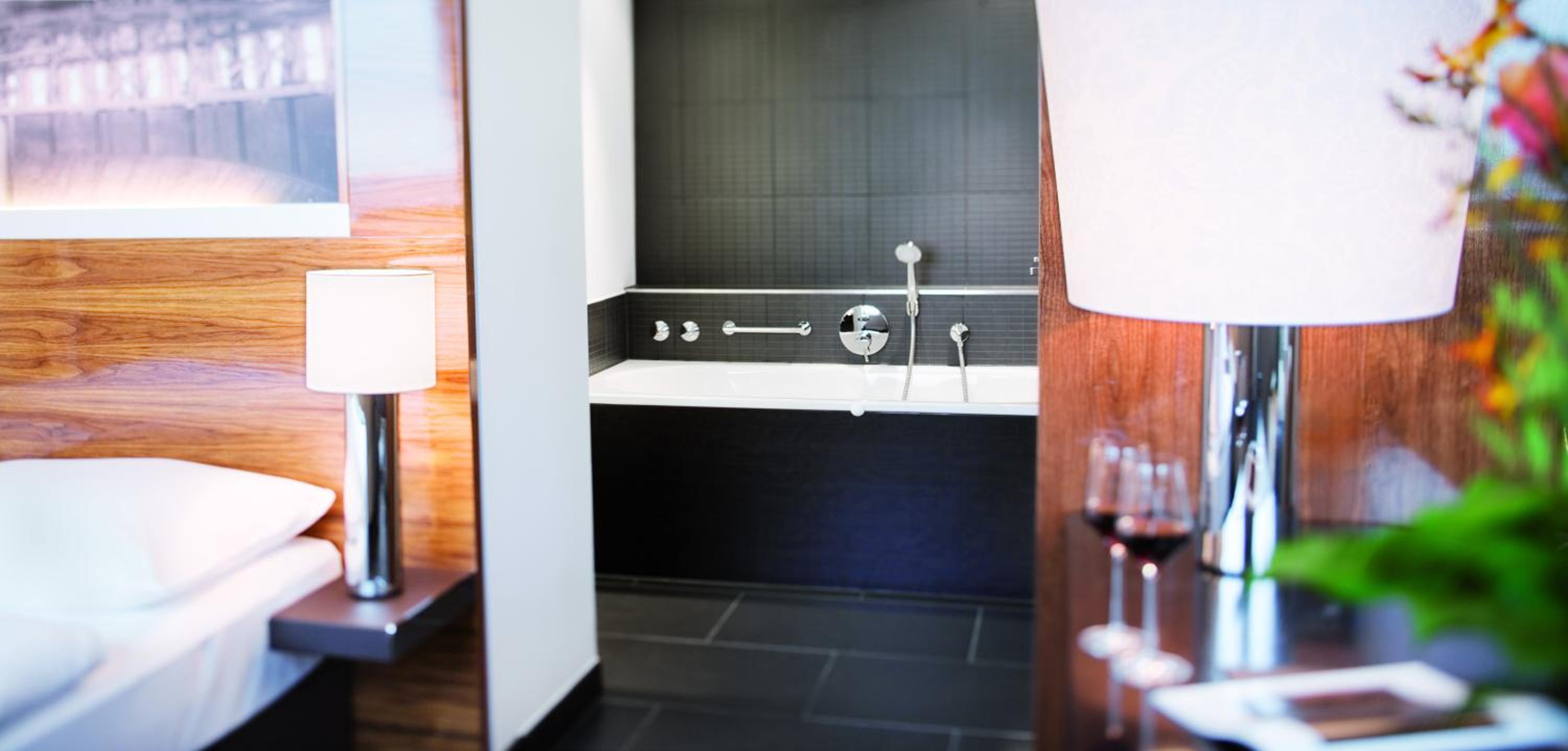 Junior King Suite - Photo 7