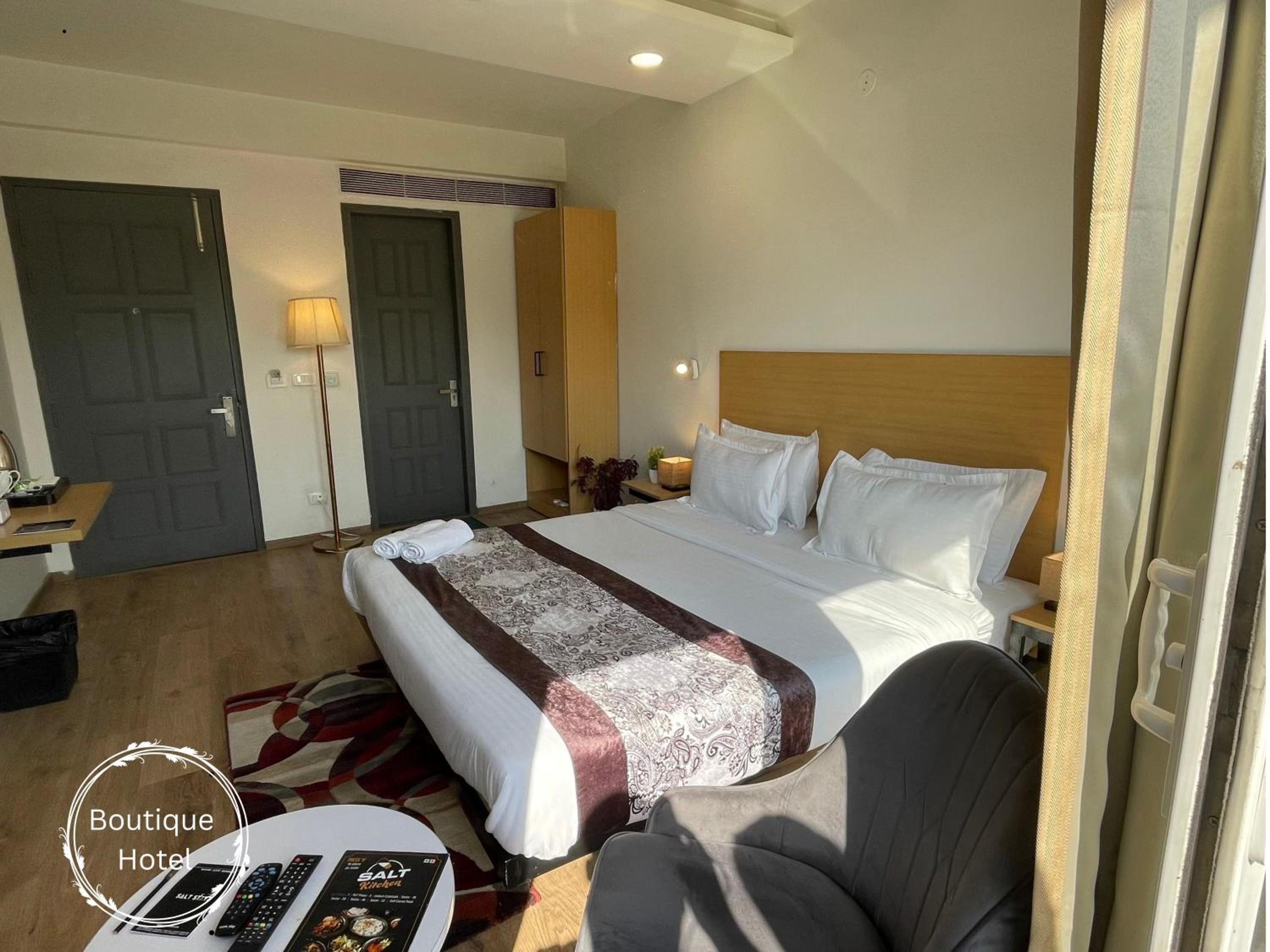 Day Use Room, Stay Is Valid For 06 Hrs Between 1000 Hrs To 1700 Hrs photo 1