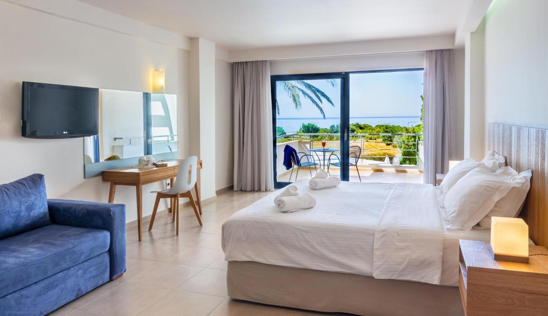 Deluxe Double or Twin Room with Sea View - Photo 7