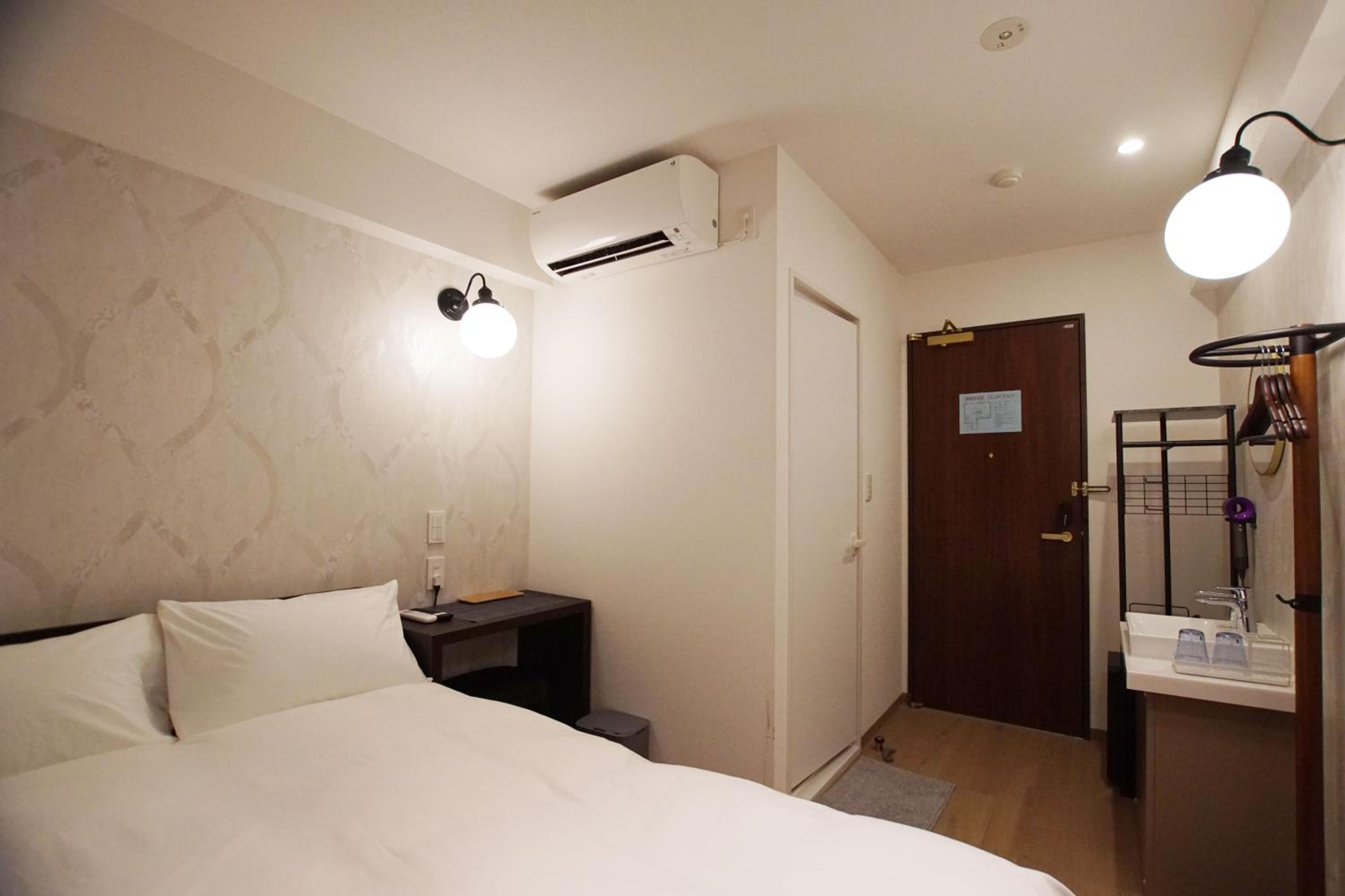 Economy Double Room photo 2