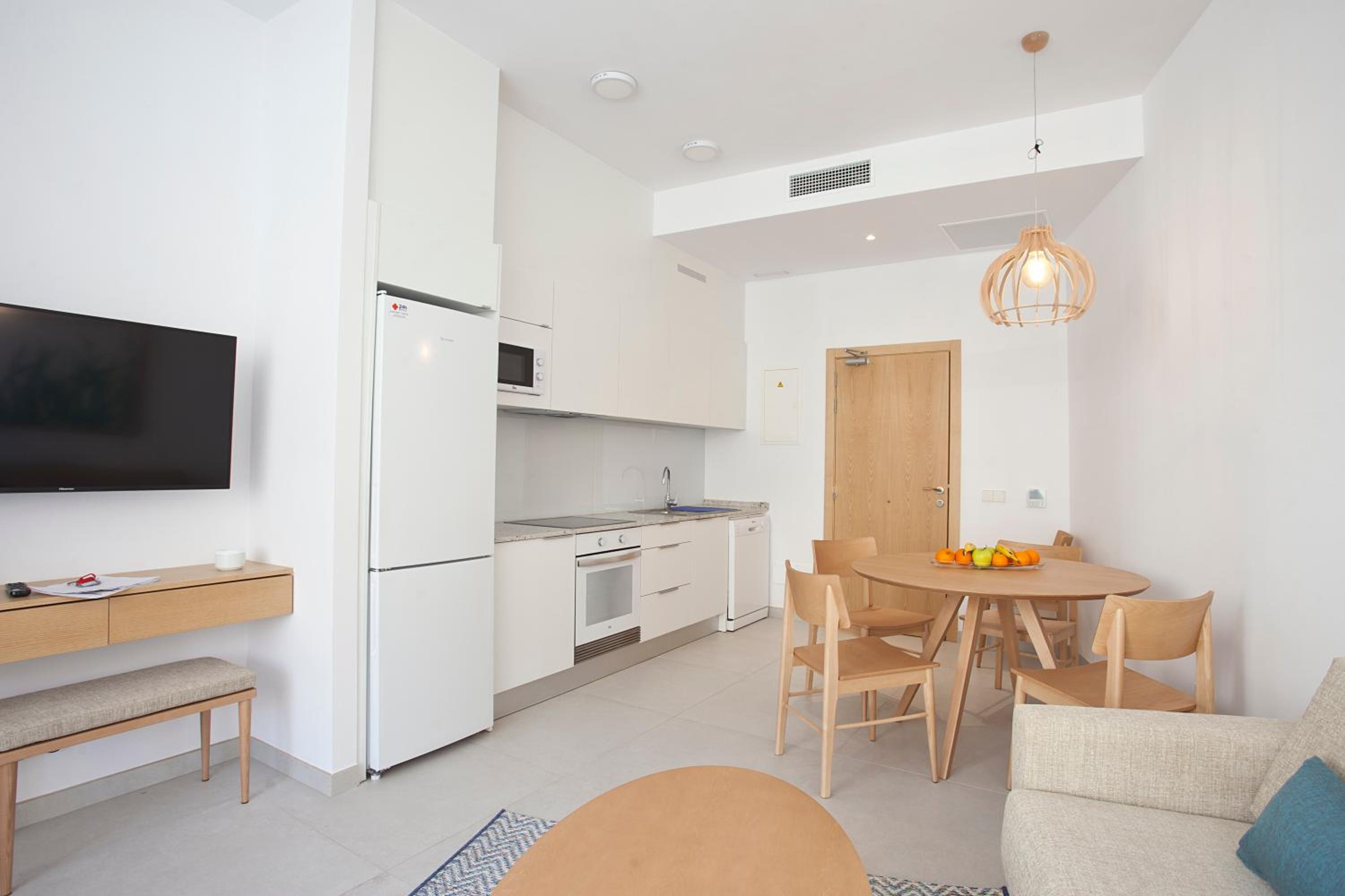 One-Bedroom Apartment (2 Adults + 1 Child) photo 3
