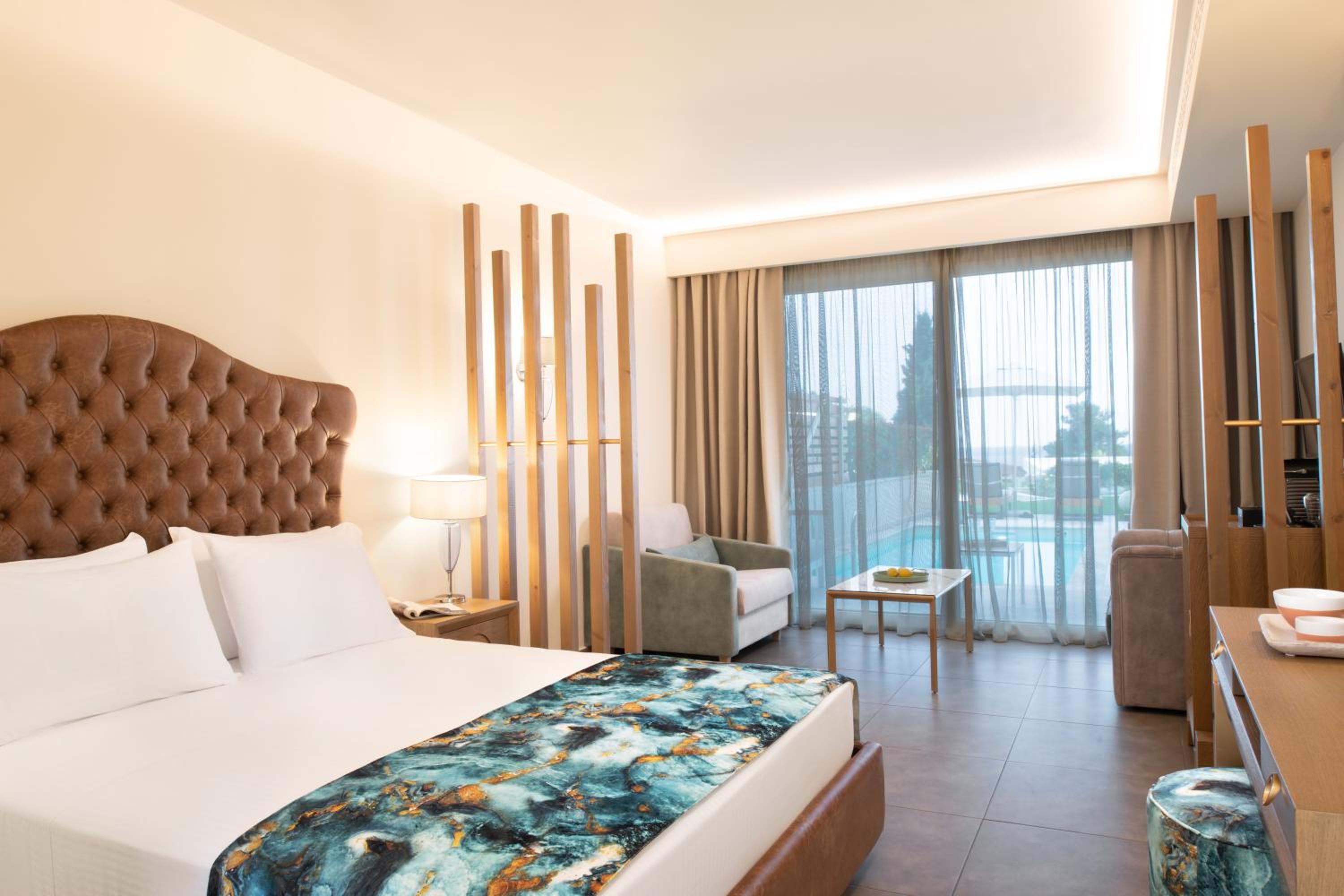 Junior Suite with Sea View and Private Pool