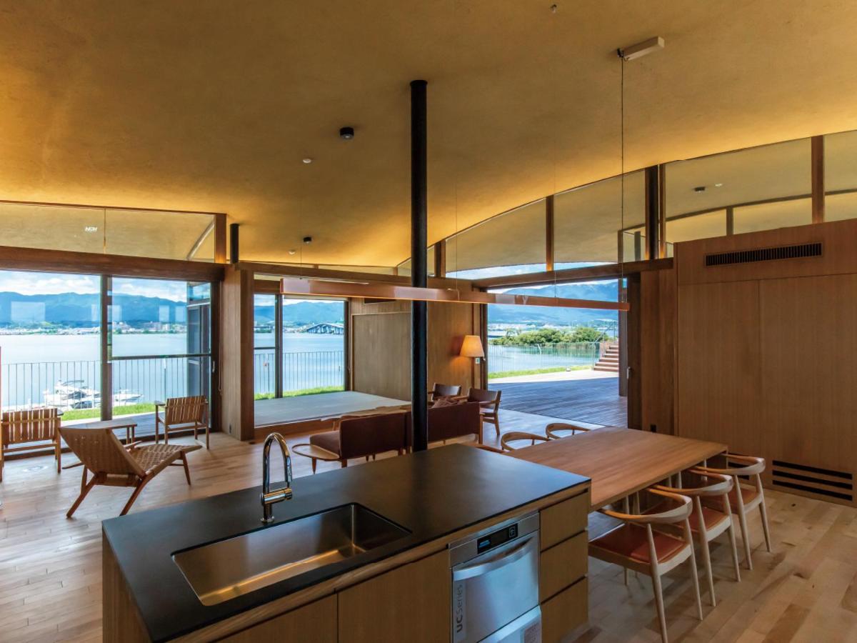 Suite with Lake View photo 1