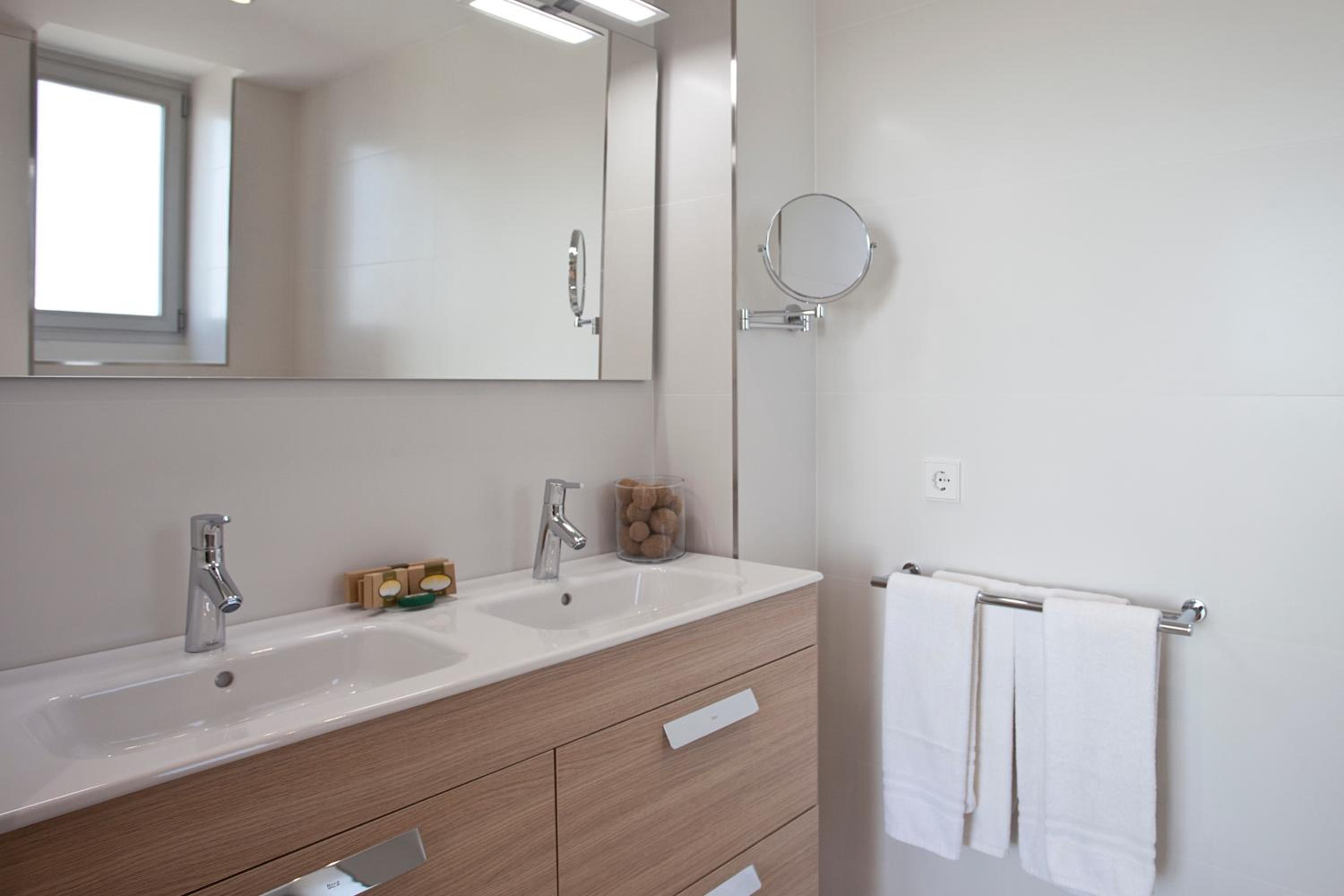 Two bedroom apartment with Sea view photo 2