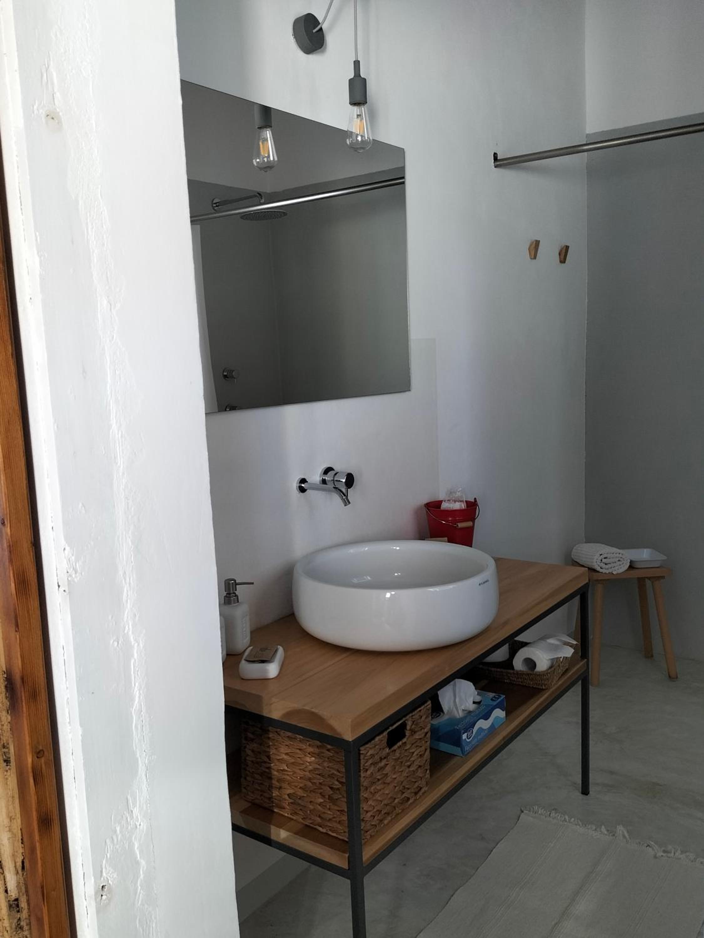Double Room - Photo 7