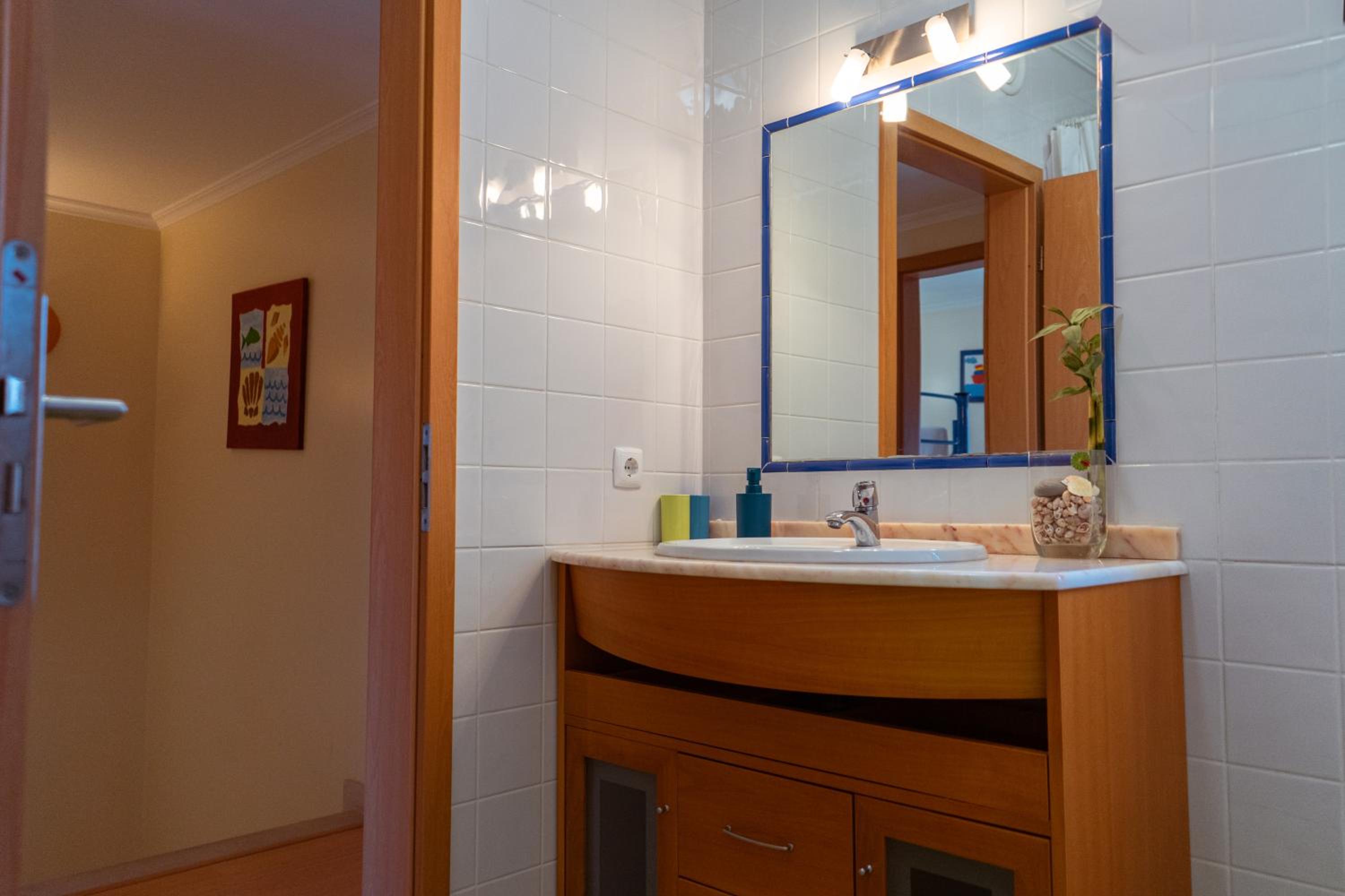 Four-Bedroom House photo 2
