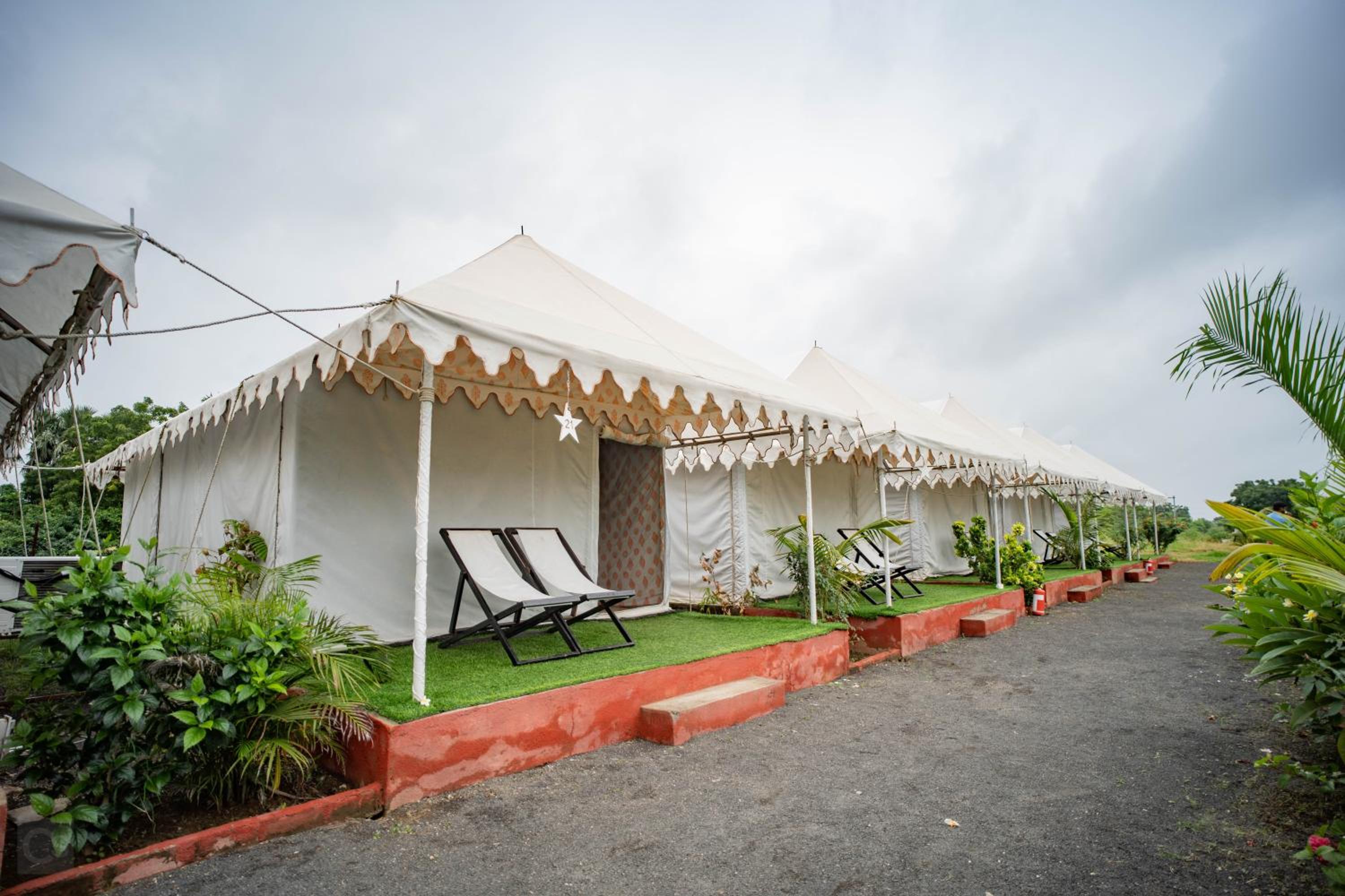 Tent - Photo 11