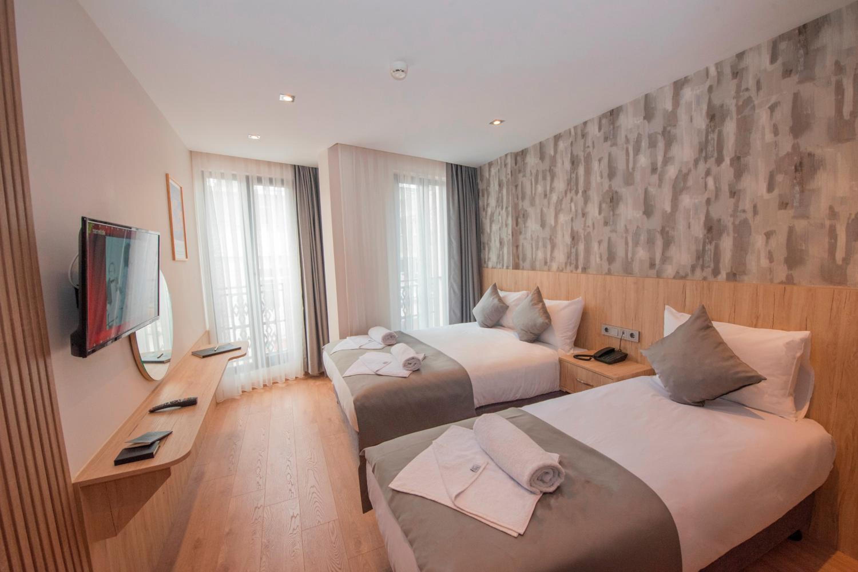 Superior Triple Room photo 1