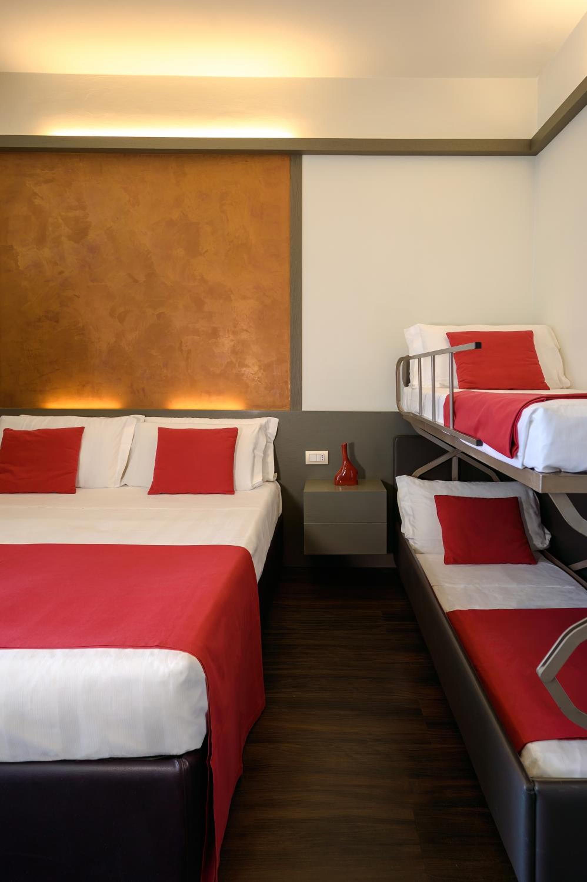 Classic Quadruple Room