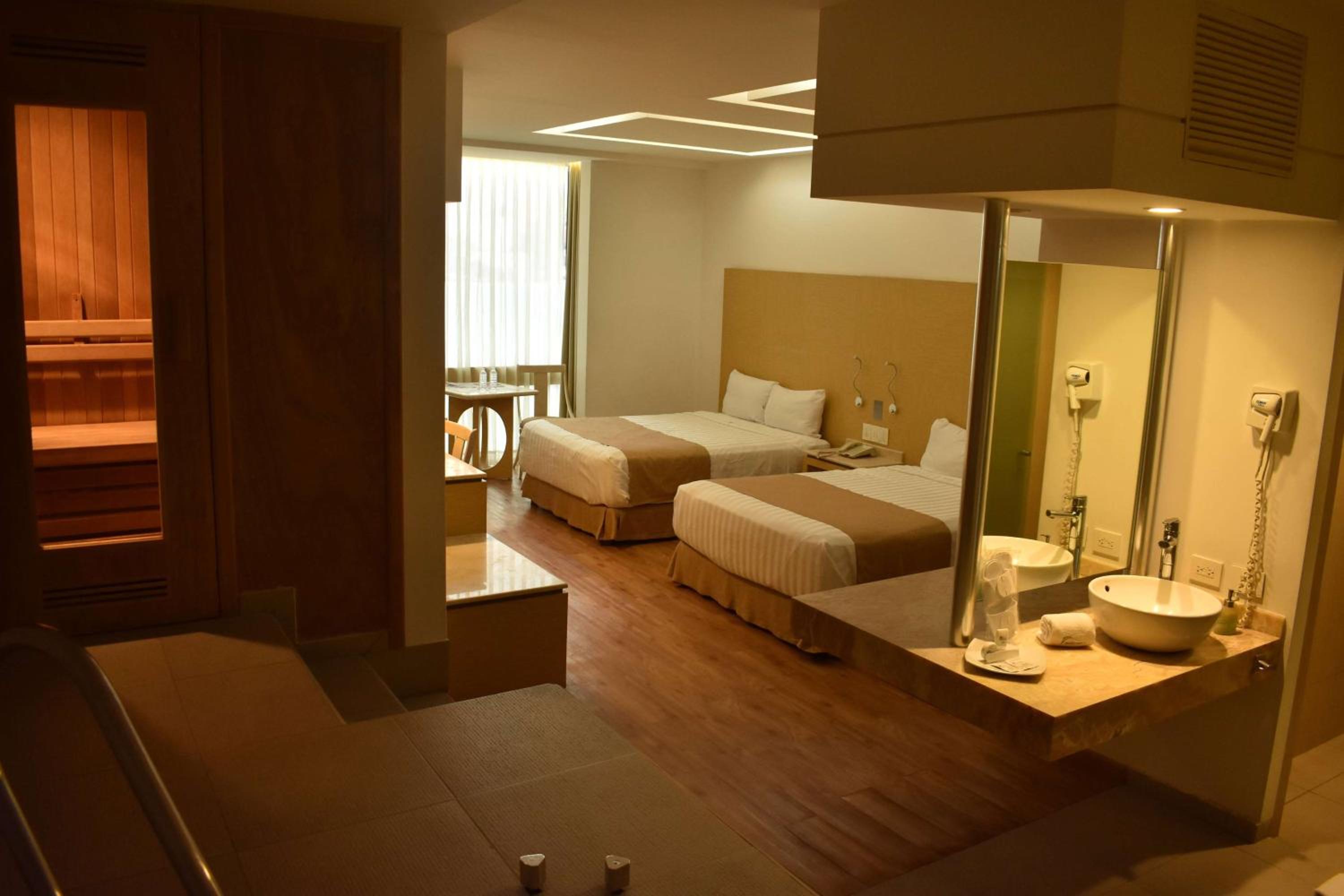 Suite with Two Double Beds - Non-Smoking photo 1