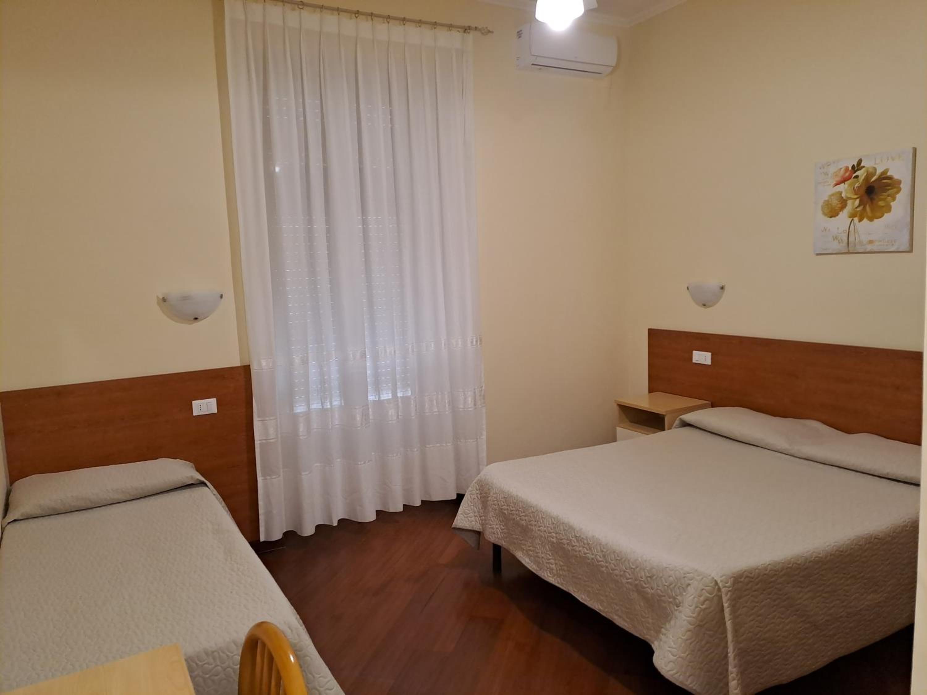 Triple Room - Photo 3