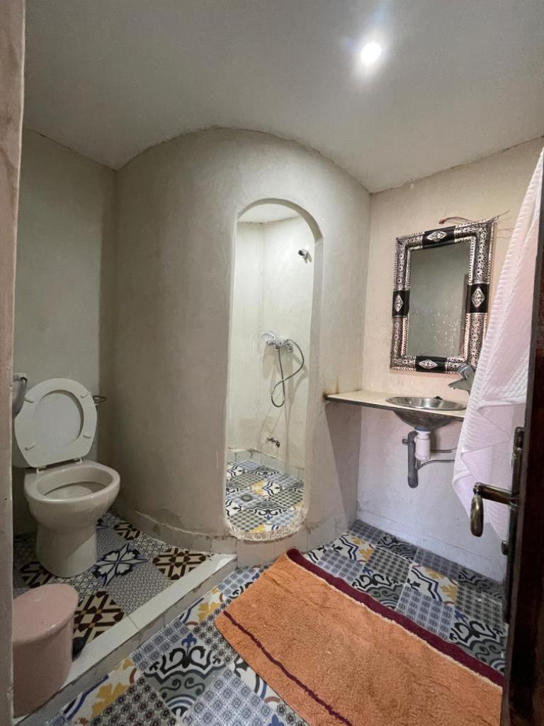 Double Room - Photo 11