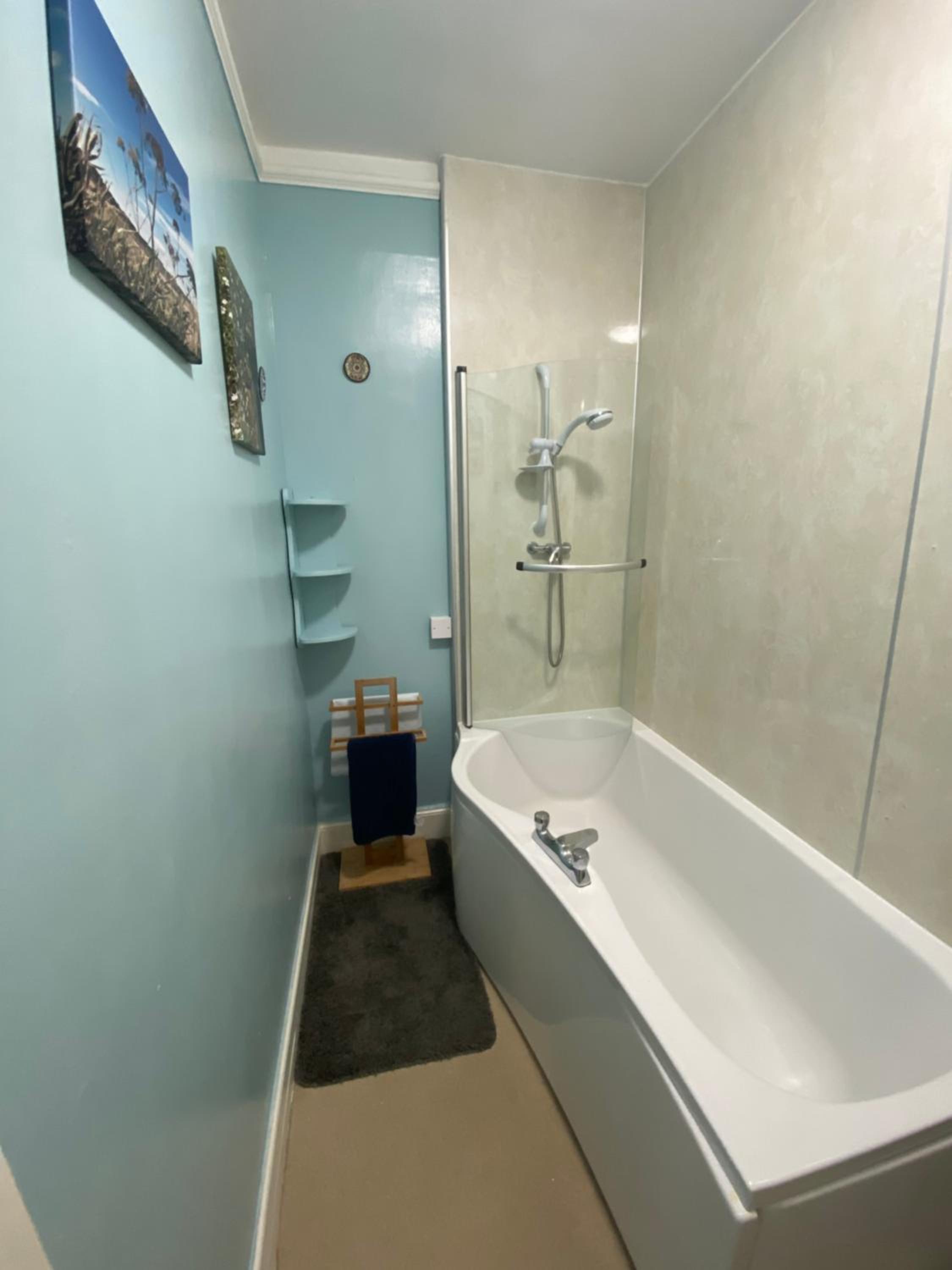 King room with Ensuite photo 3