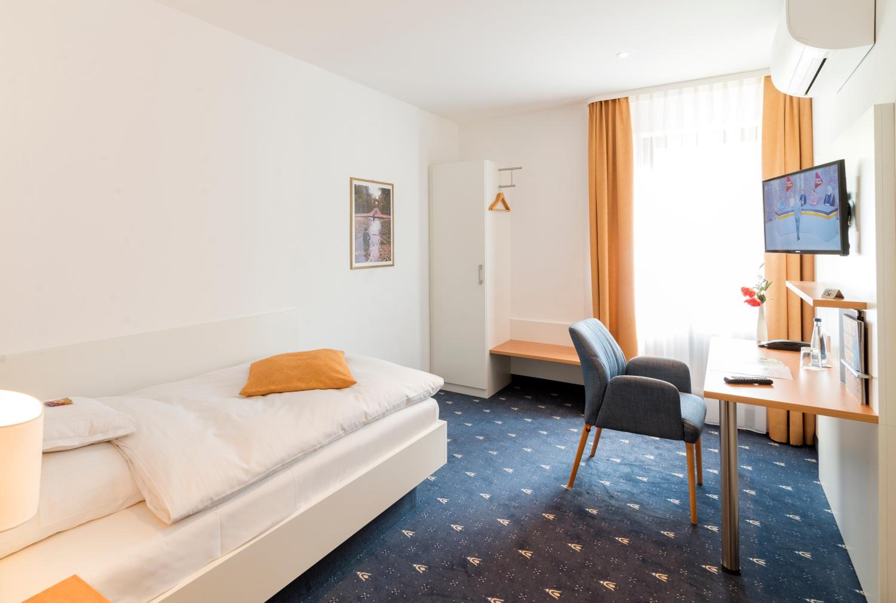 Standard Single Room photo 3