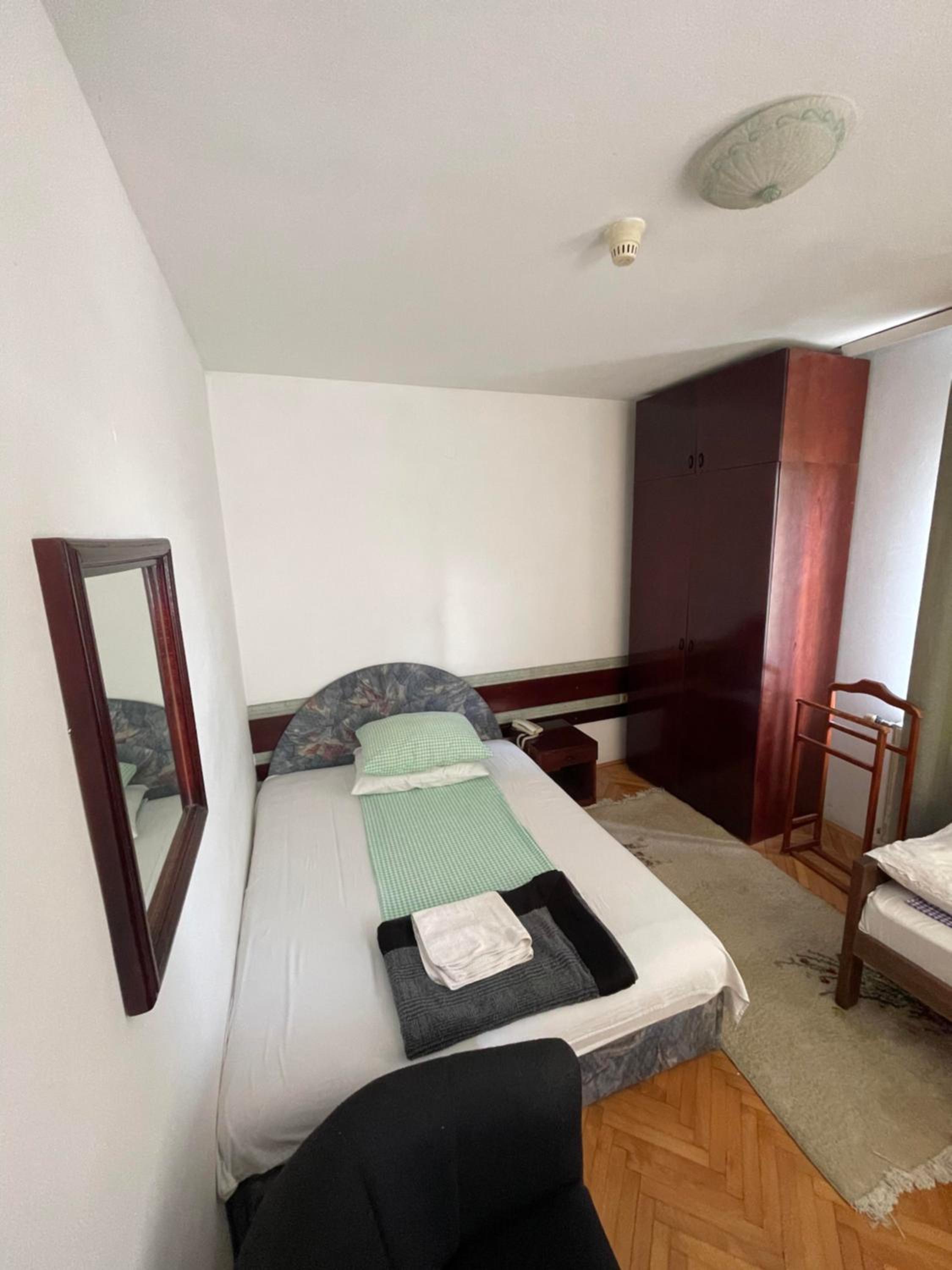 Triple Room with Private Bathroom photo 3