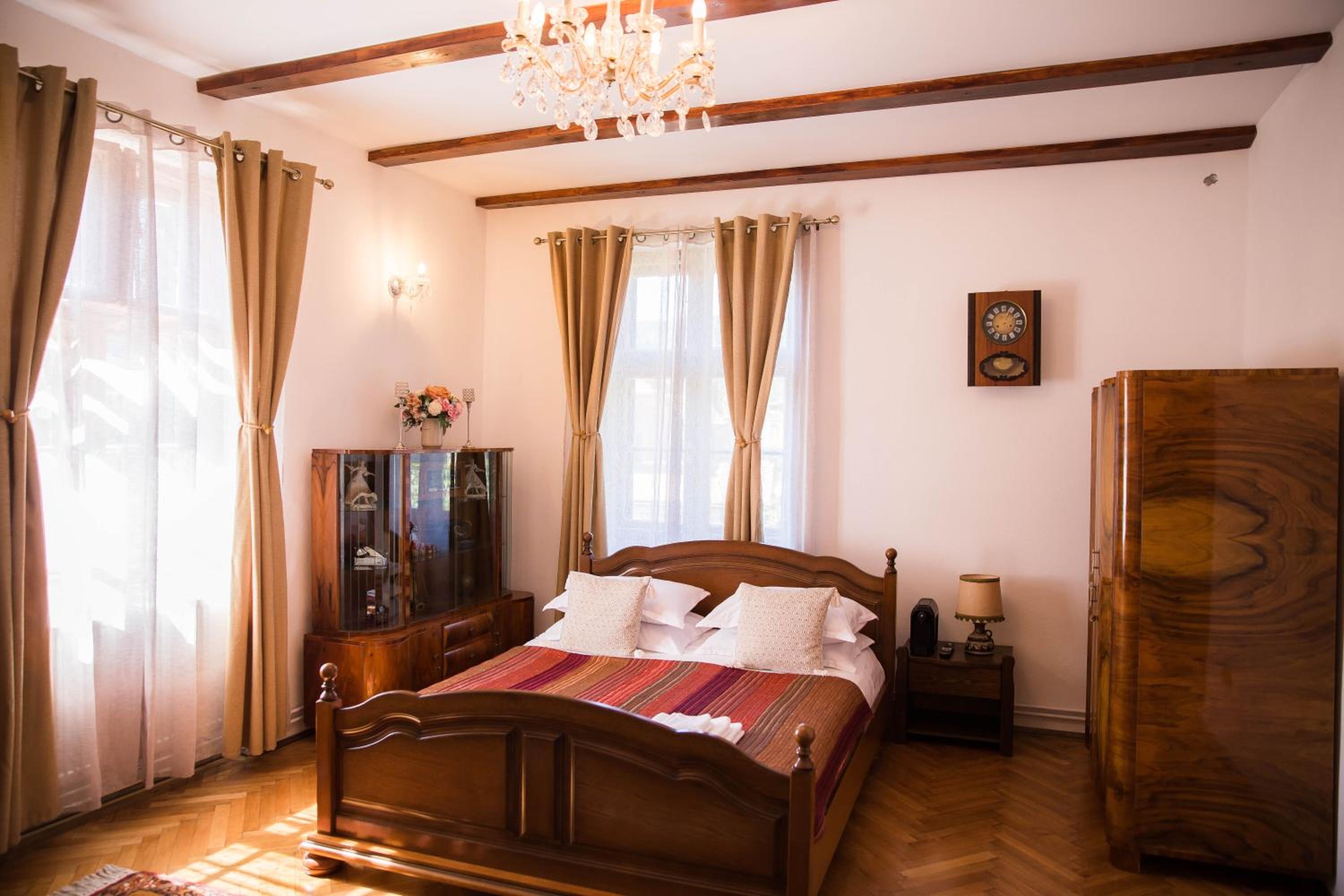 Large Double Room