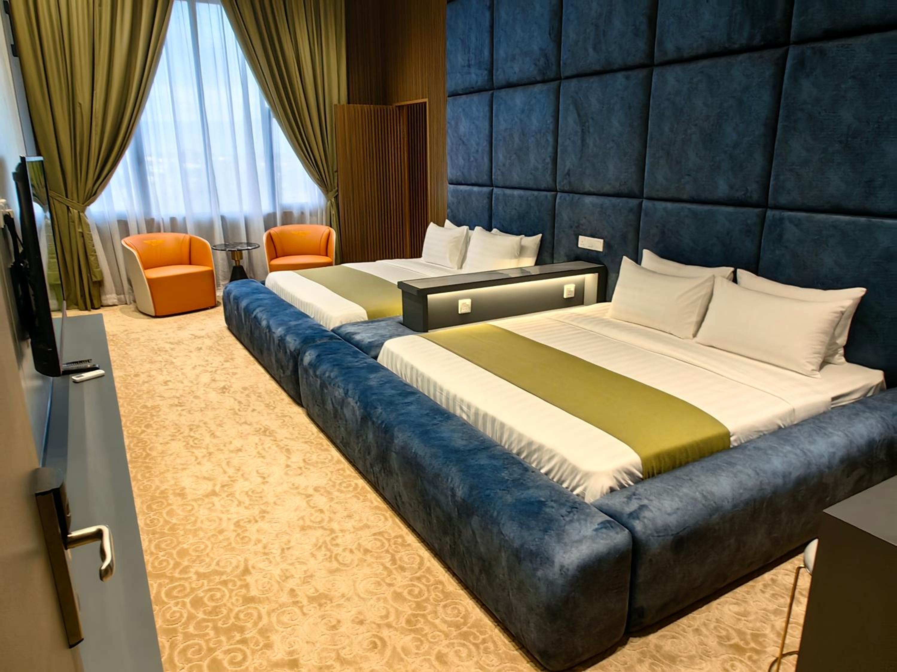 Suite - Photo 6