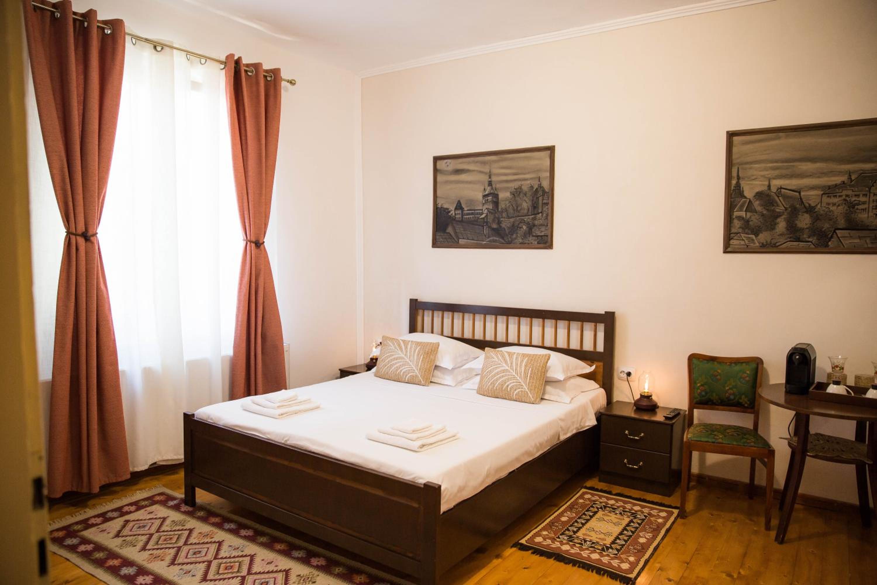 Standard Double Room - Photo 6