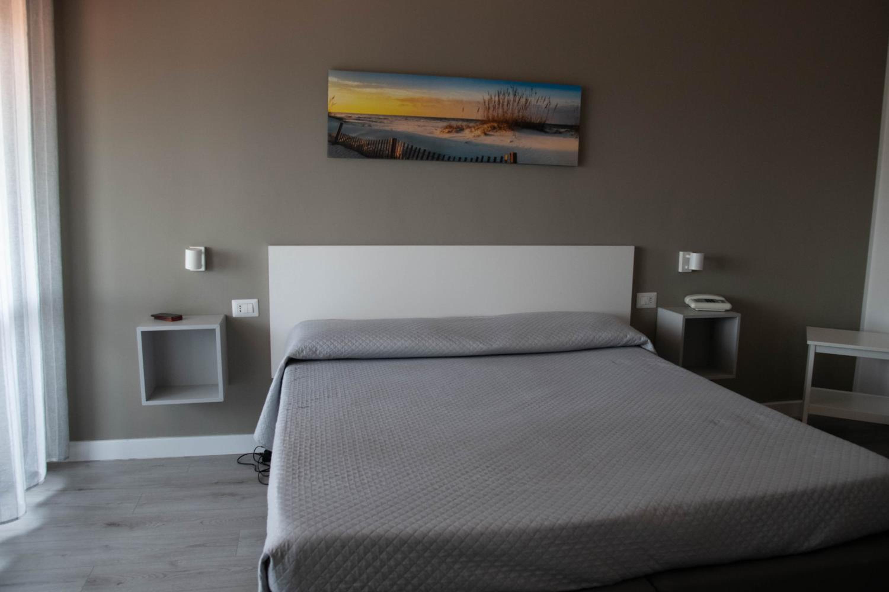Superior Double or Twin Room with Balcony - Photo 5