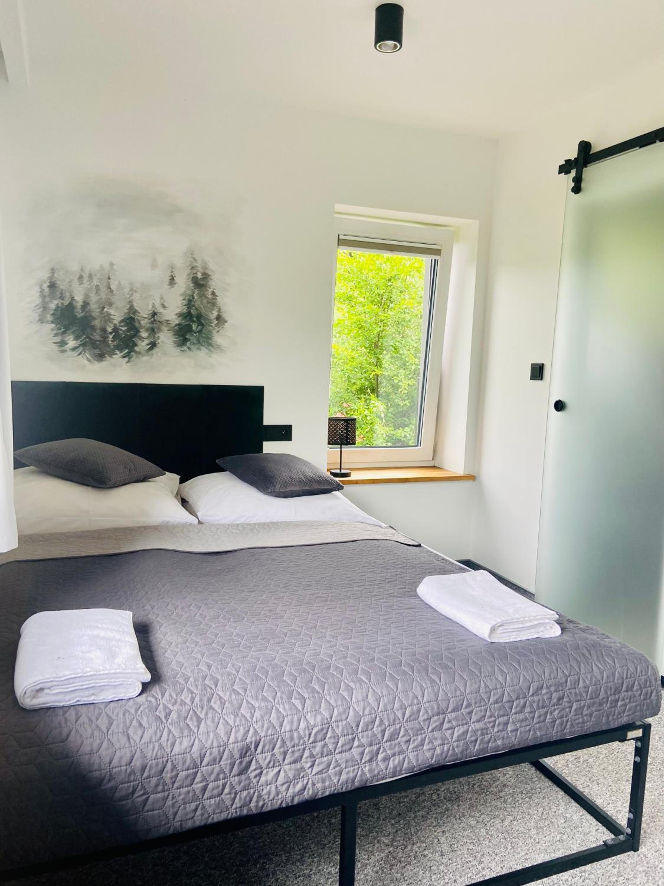 King Room with Mountain View photo 2