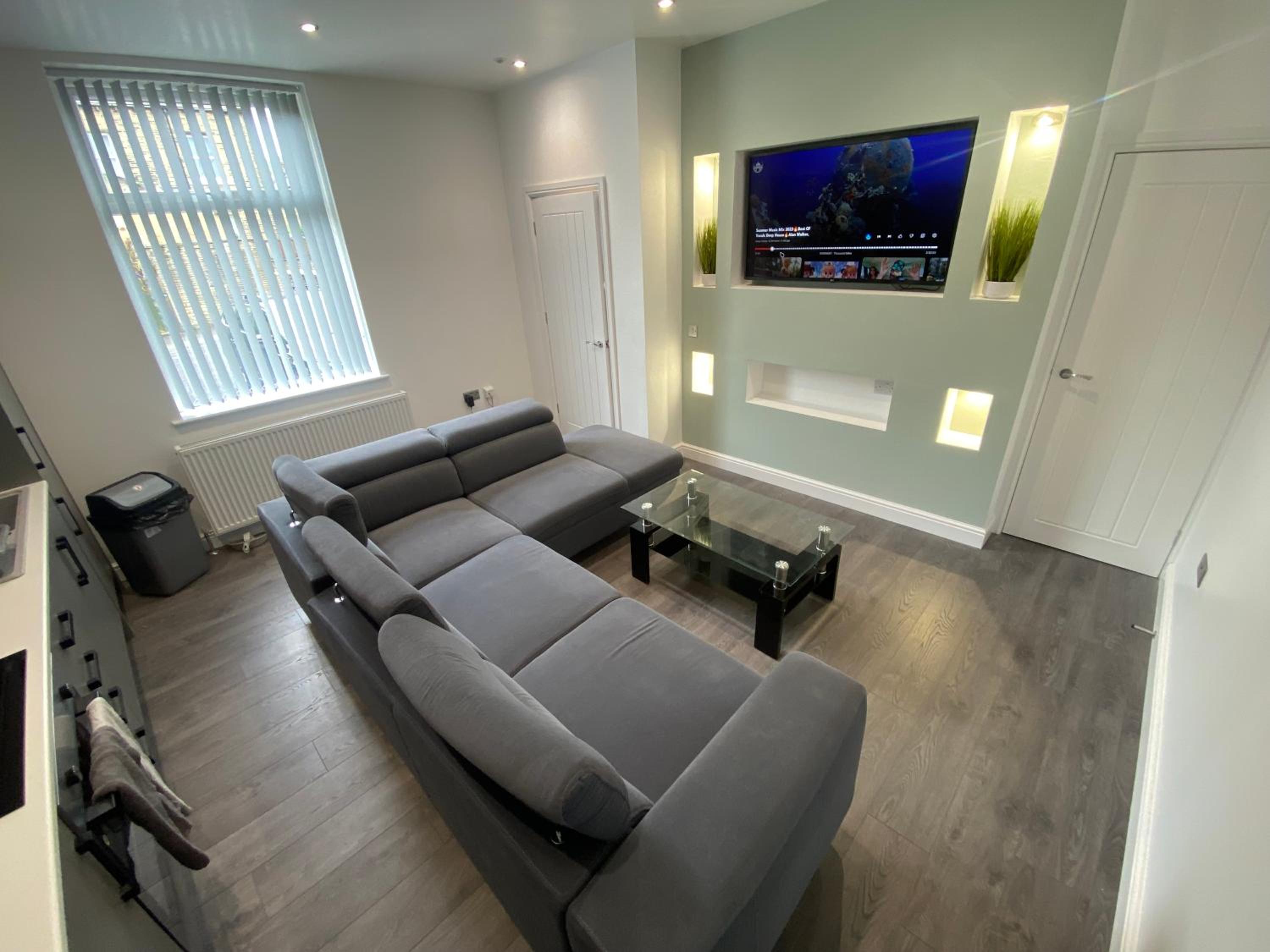 Three-Bedroom House photo 1
