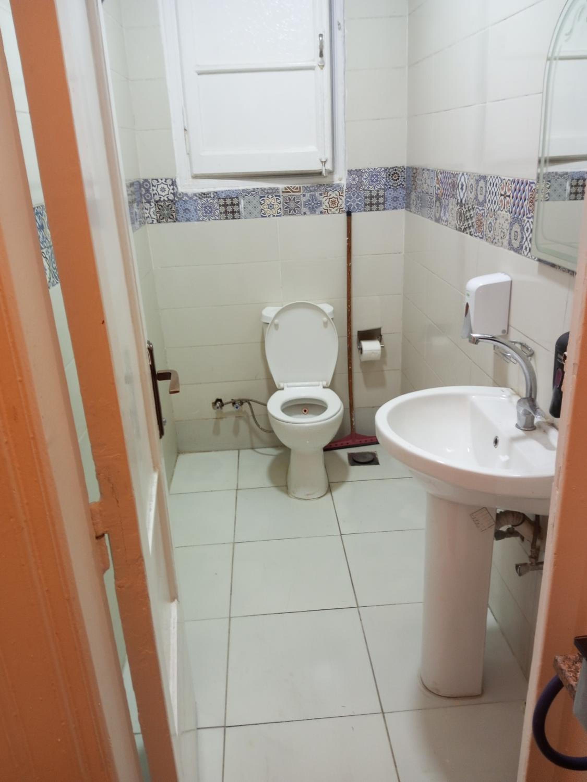 Single Room with Shared Bathroom