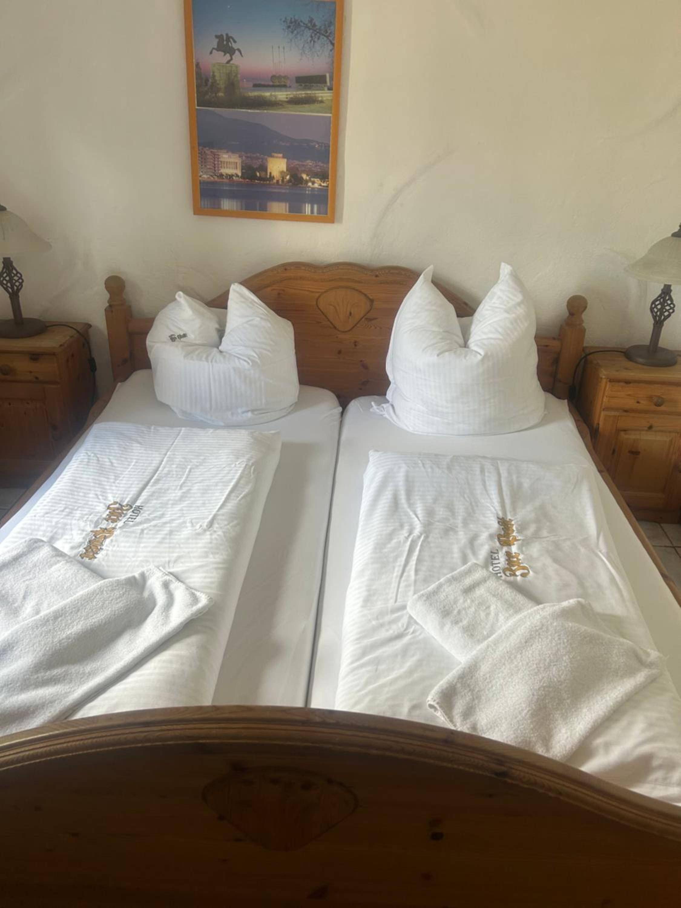 Budget Double Room - Photo 3