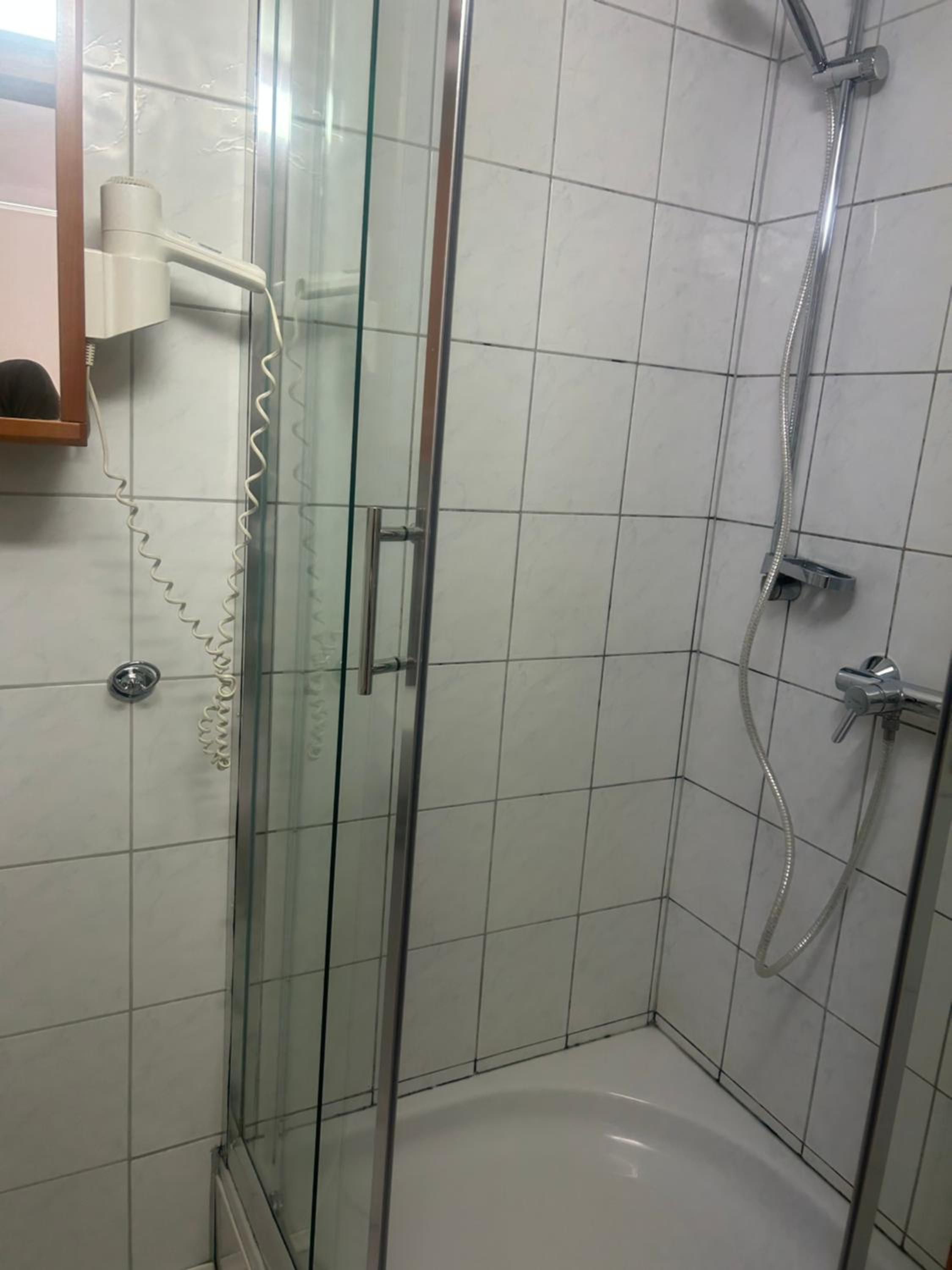 Standard Double Room - Photo 3
