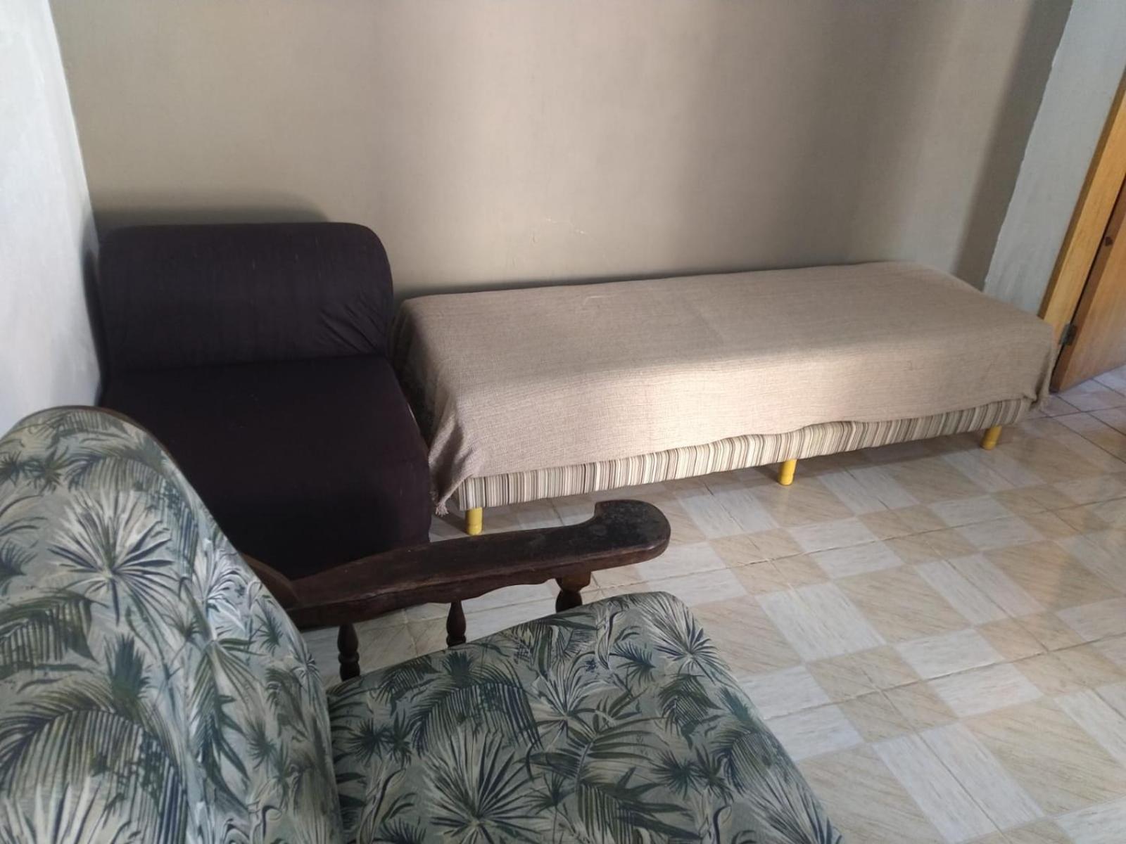 One-Bedroom House photo 1