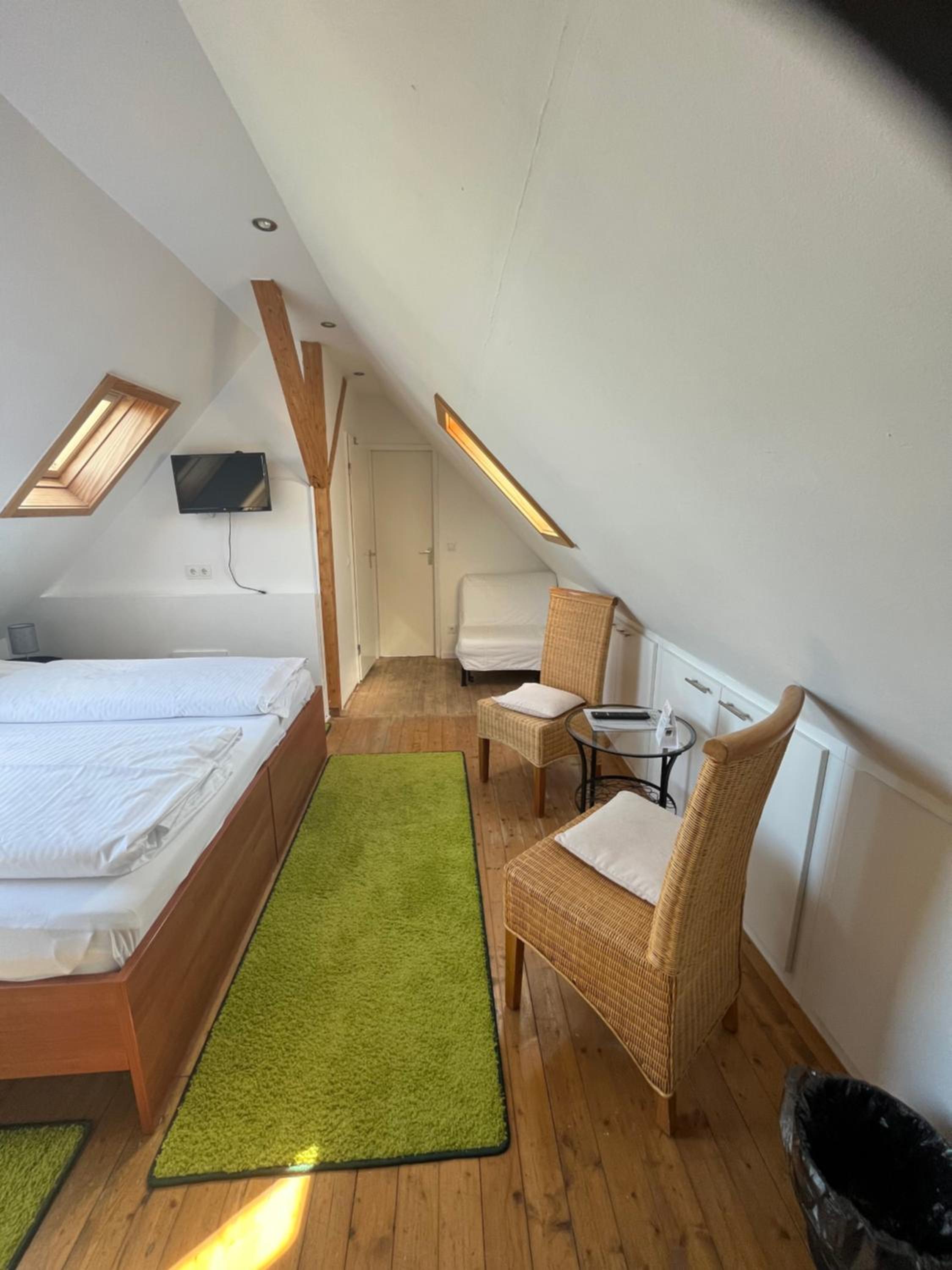 Classic Quadruple Room photo 3