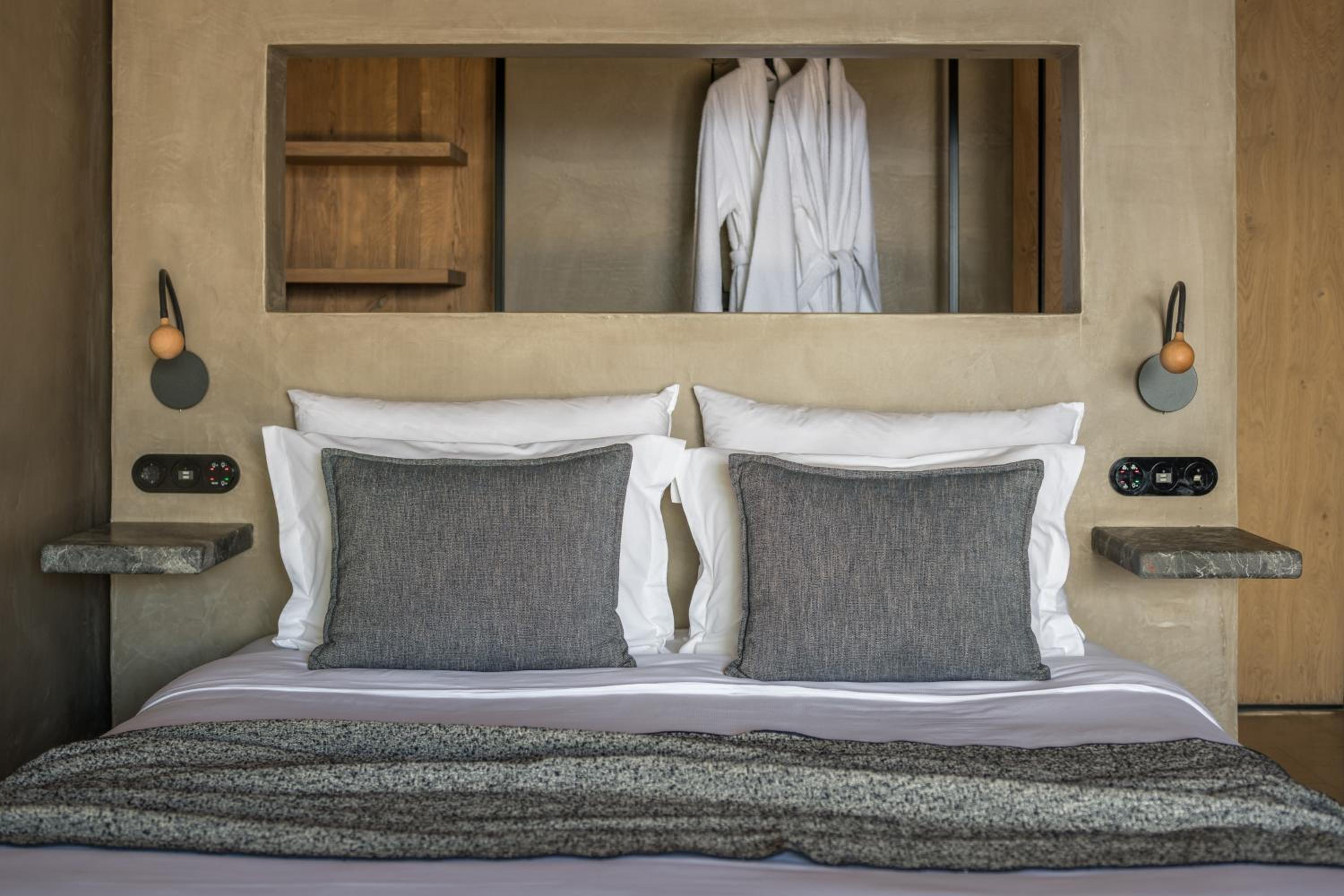 Wave Suite (Sea View with Private Pool)