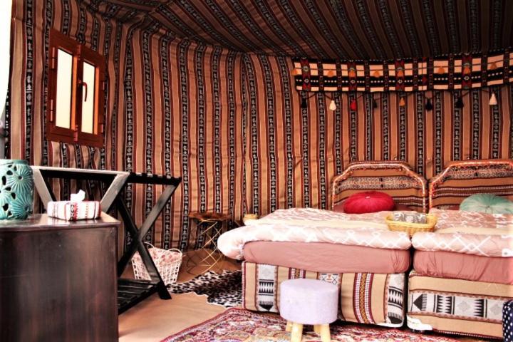 Queen Tent photo 3
