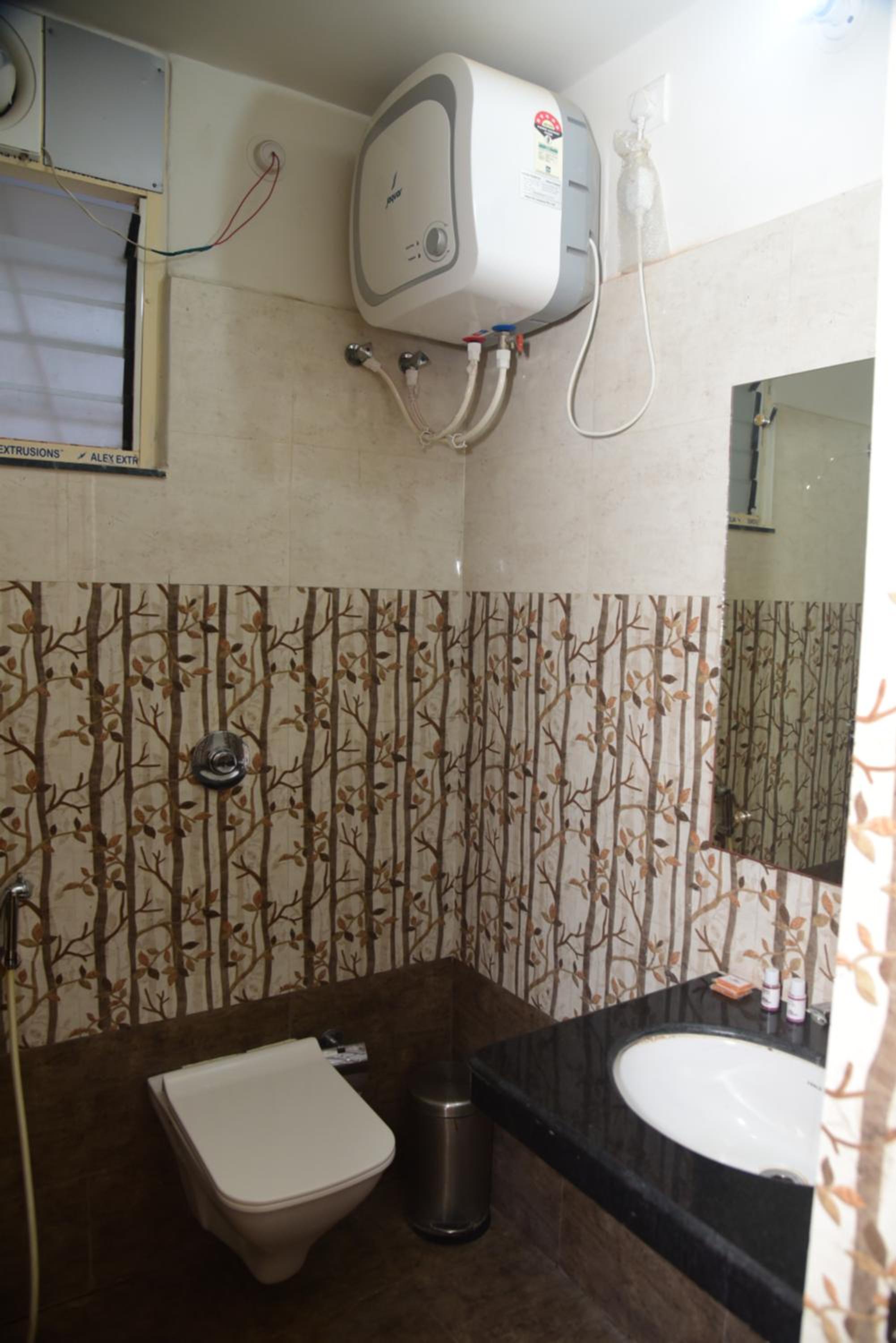 Deluxe Room - Photo 5
